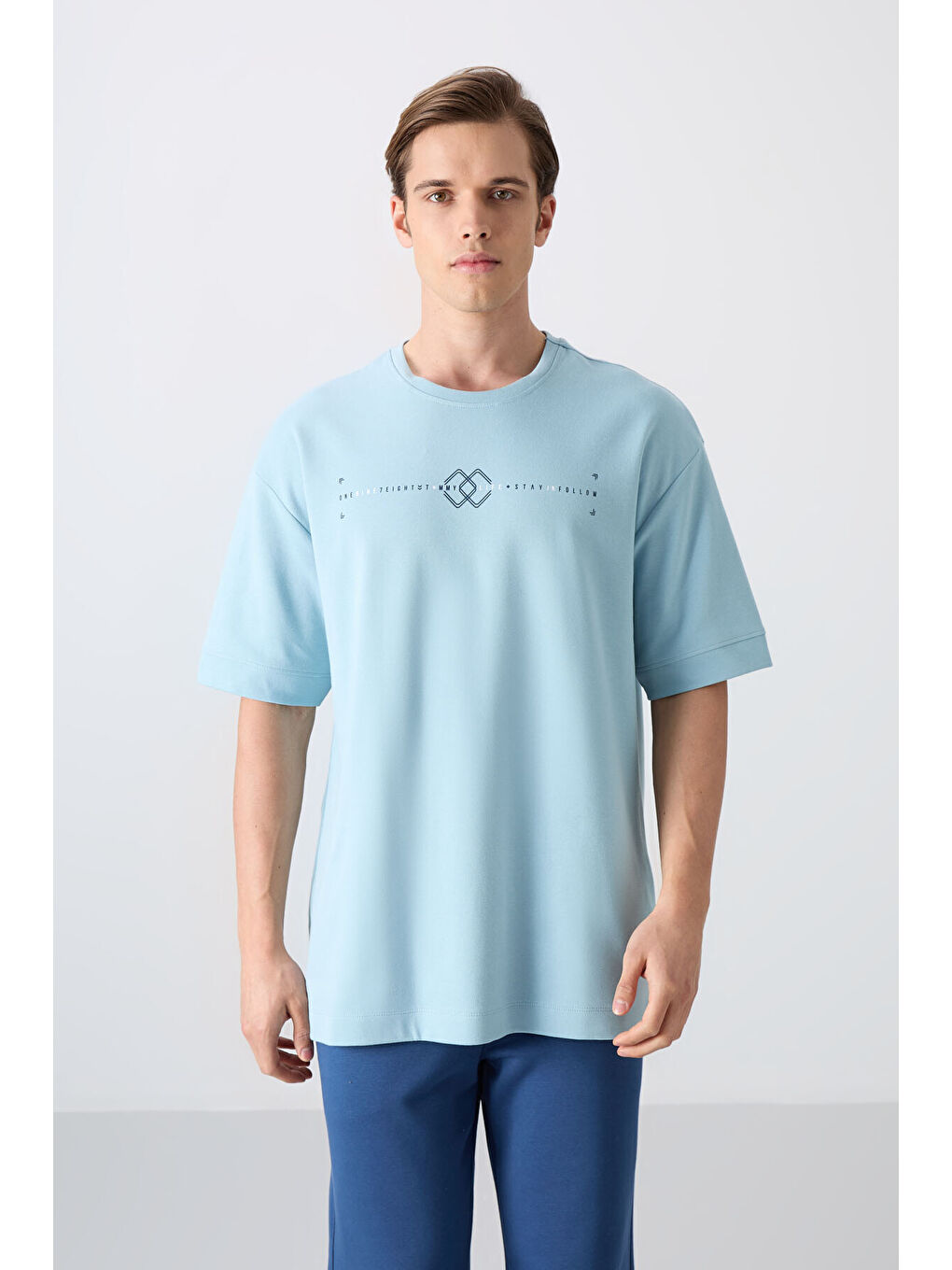 Açık Mavi Pamuklu Kalın Yumuşak Dokulu Oversize Fit Baskılı Erkek Tişört - 88323-3