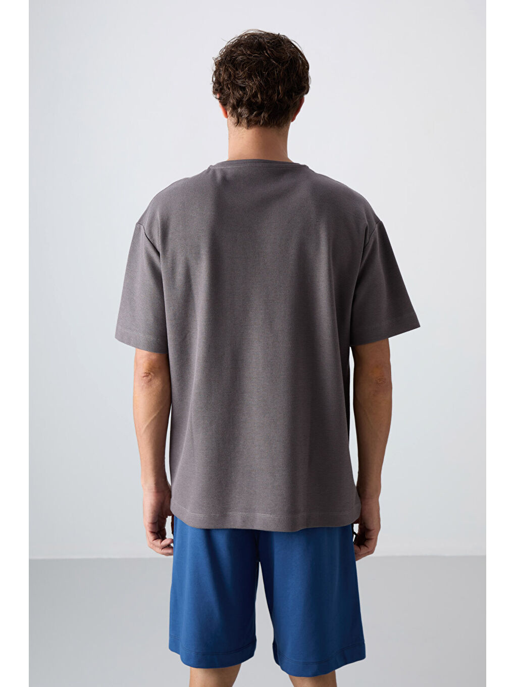 Koyu Gri Pamuklu Kalın Yüzeyi Dokulu Oversize Fit Basic Erkek Tişört - 88341-4