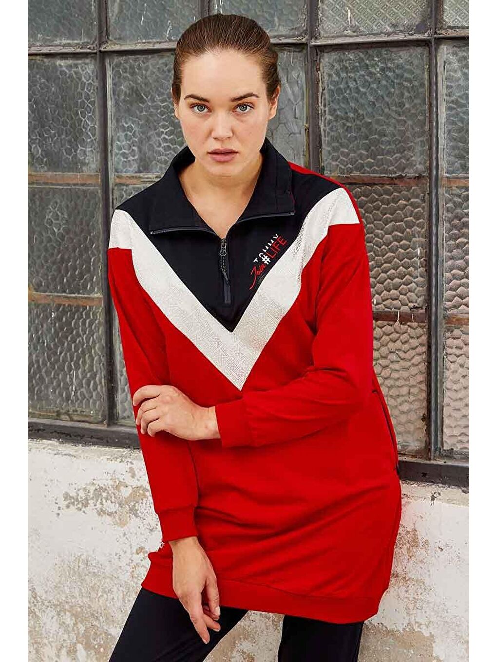 Kırmızı - Lacivert Dik Yaka Yarım Fermuar Rahat Form Jogger Kadın Eşofman Tunik Takım - 95234