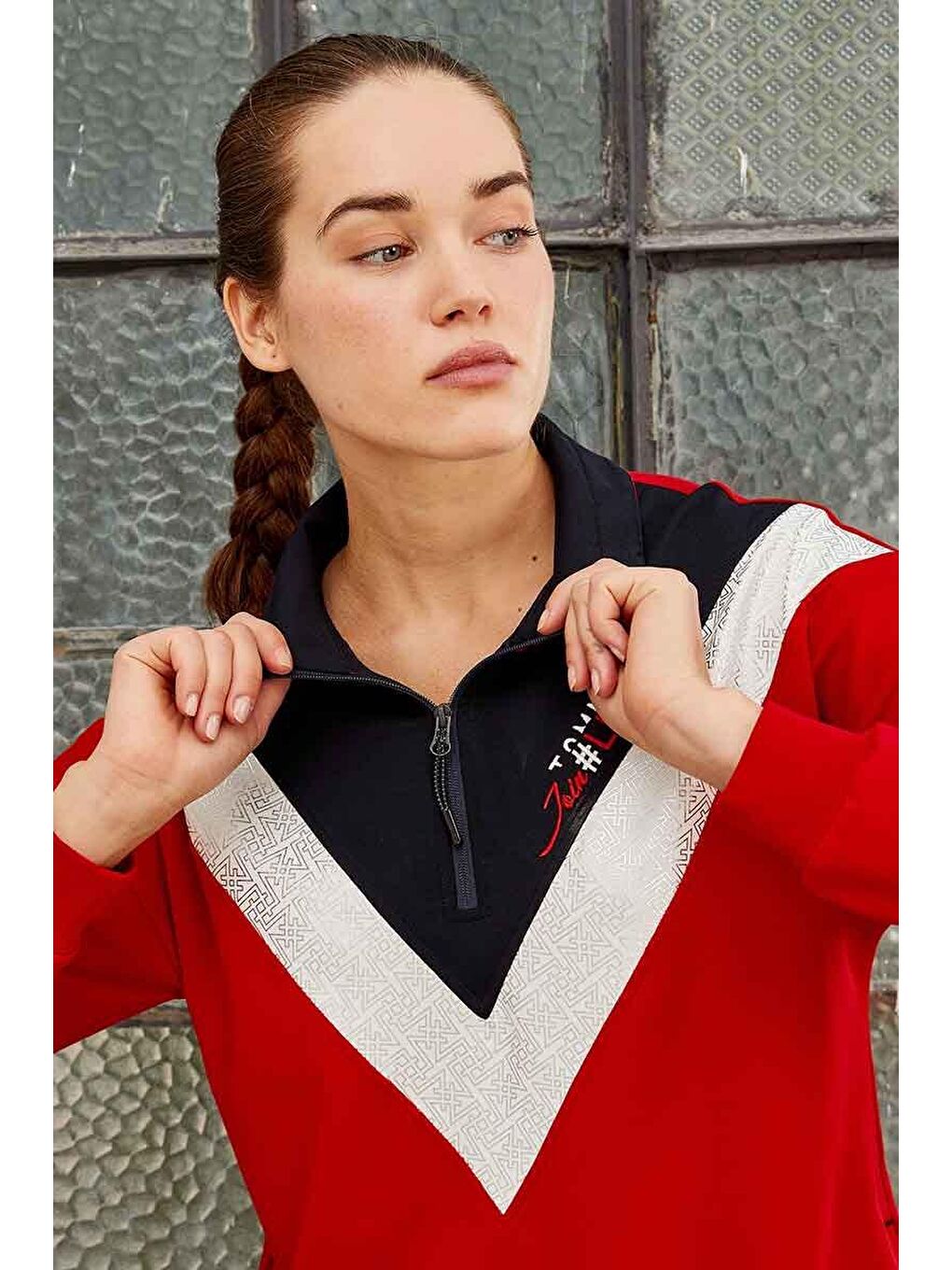 Kırmızı - Lacivert Dik Yaka Yarım Fermuar Rahat Form Jogger Kadın Eşofman Tunik Takım - 95234-4