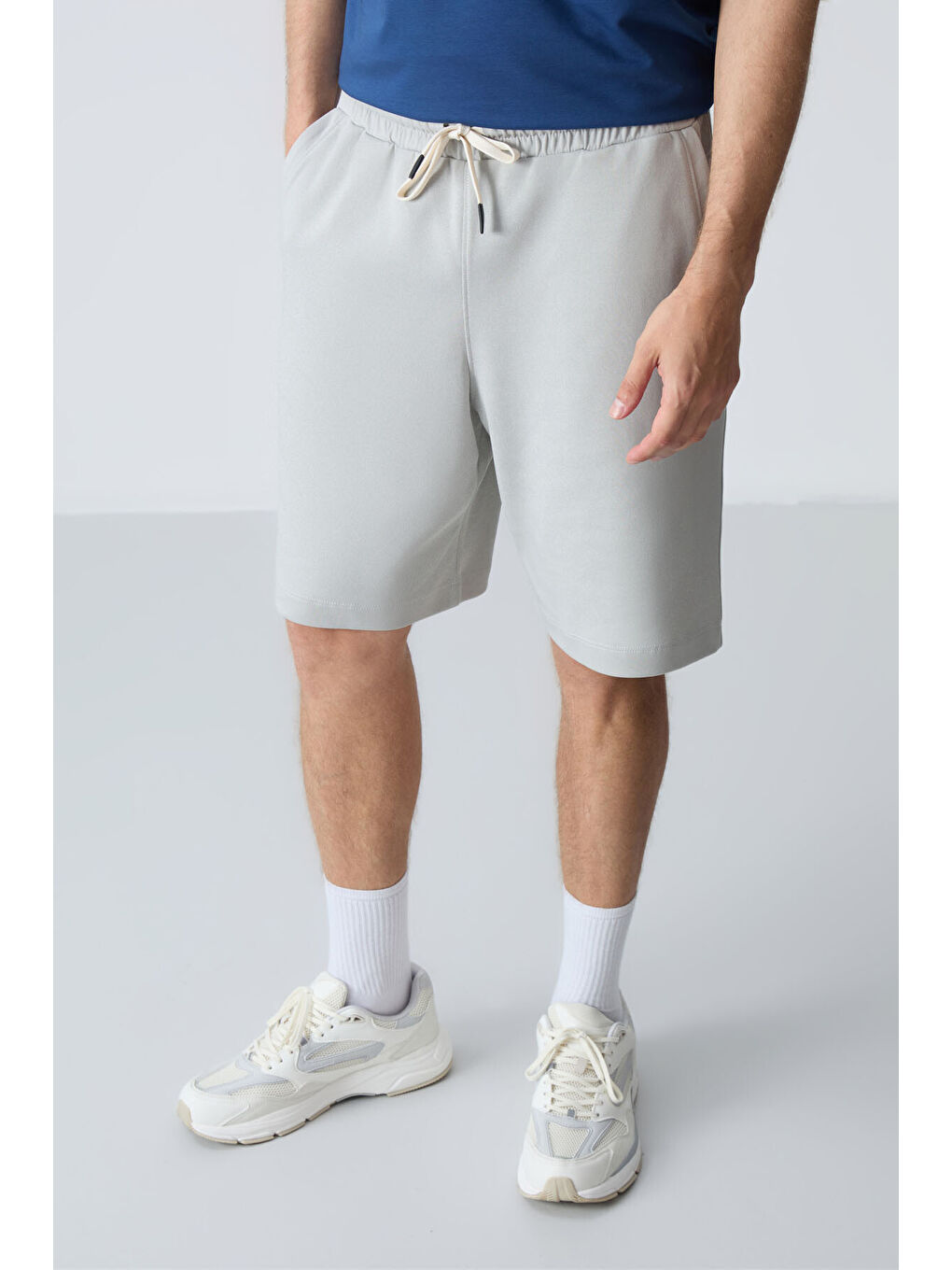 Bej Taş Pamuklu Kalın Yumuşak Dokulu Standart Fit Basic Erkek Şort  - 81275-3