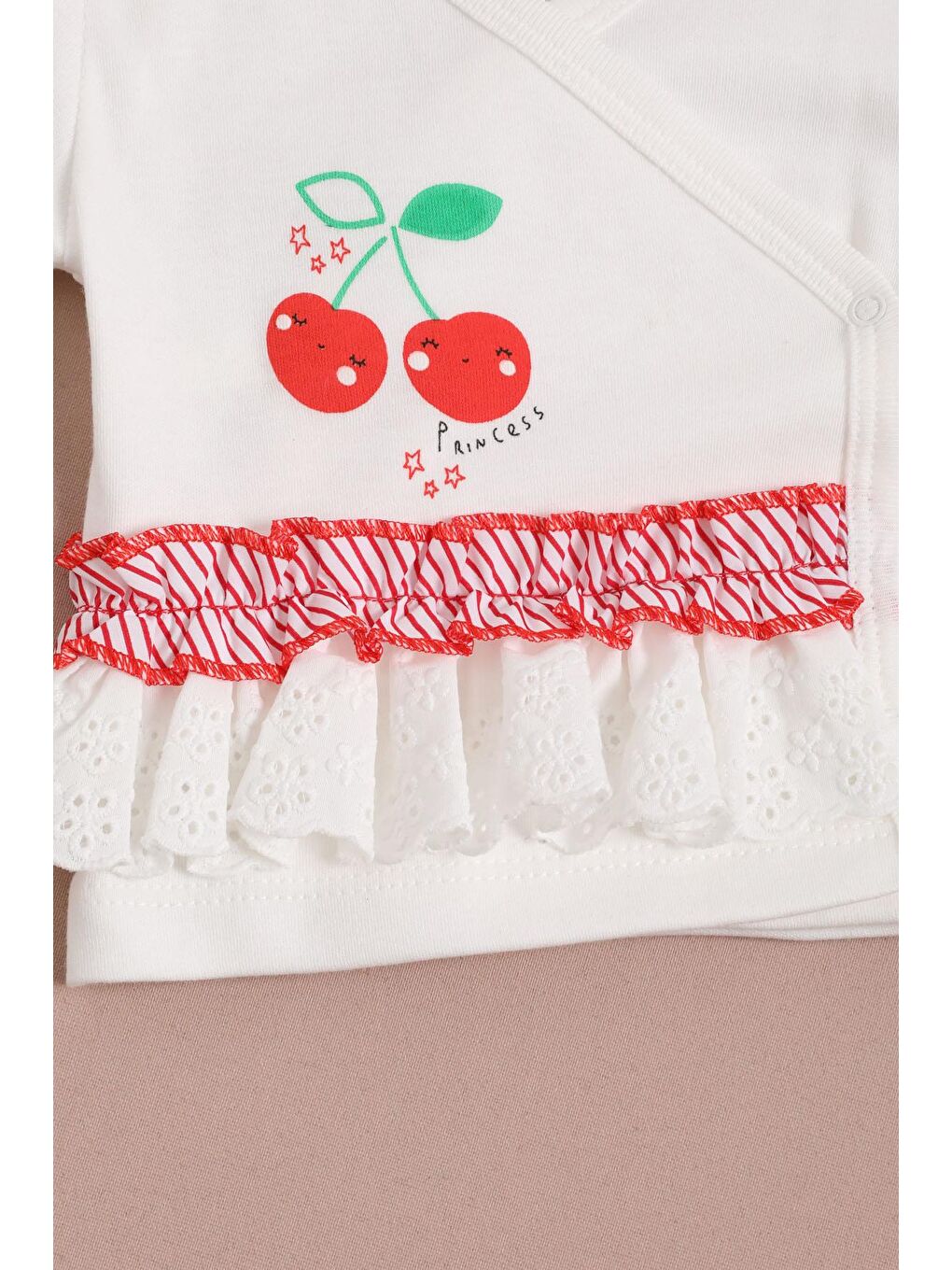 Kırmızı Kiraz Desenli Kız Bebek Patikli 5li Yenidoğan Zıbın Set 16121-1