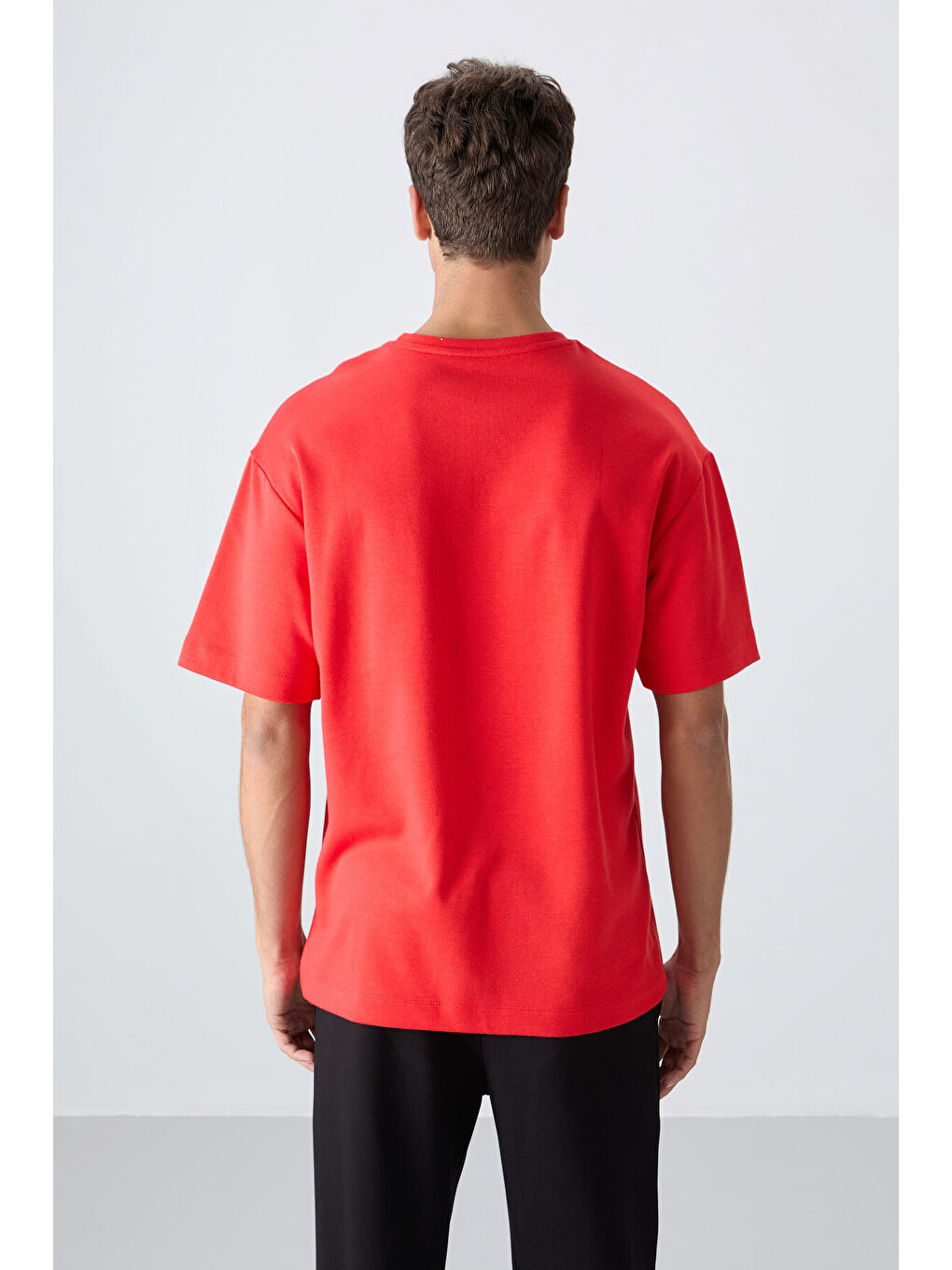 Kırmızı Fiesta Pamuklu Kalın Yumuşak Dokulu Oversize Fit Baskılı Erkek Tişört - 88325-4