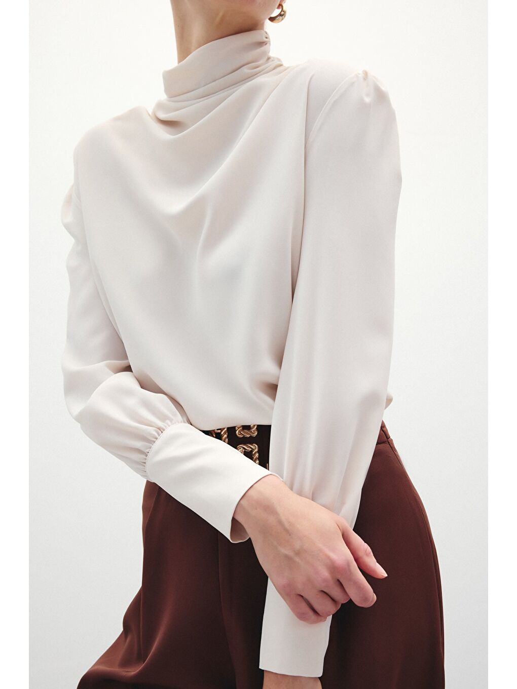 Drape Detaylı Bluz - Bej-6