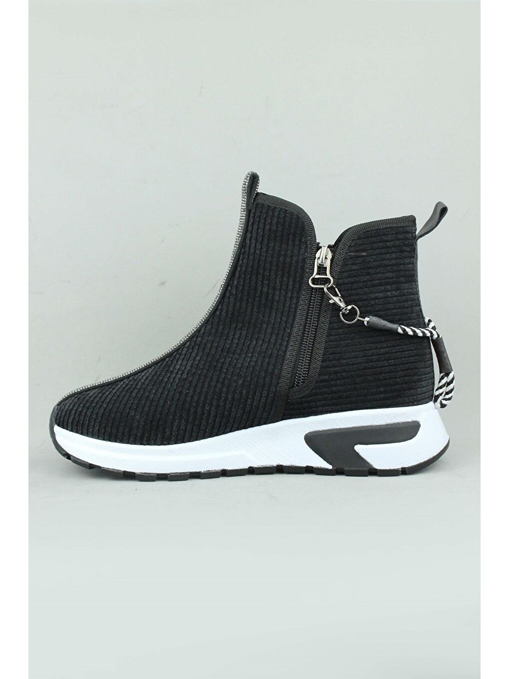 Siyah 155.685-1 Fermuarlı Kumaş Kışlık Bot Kadın-1