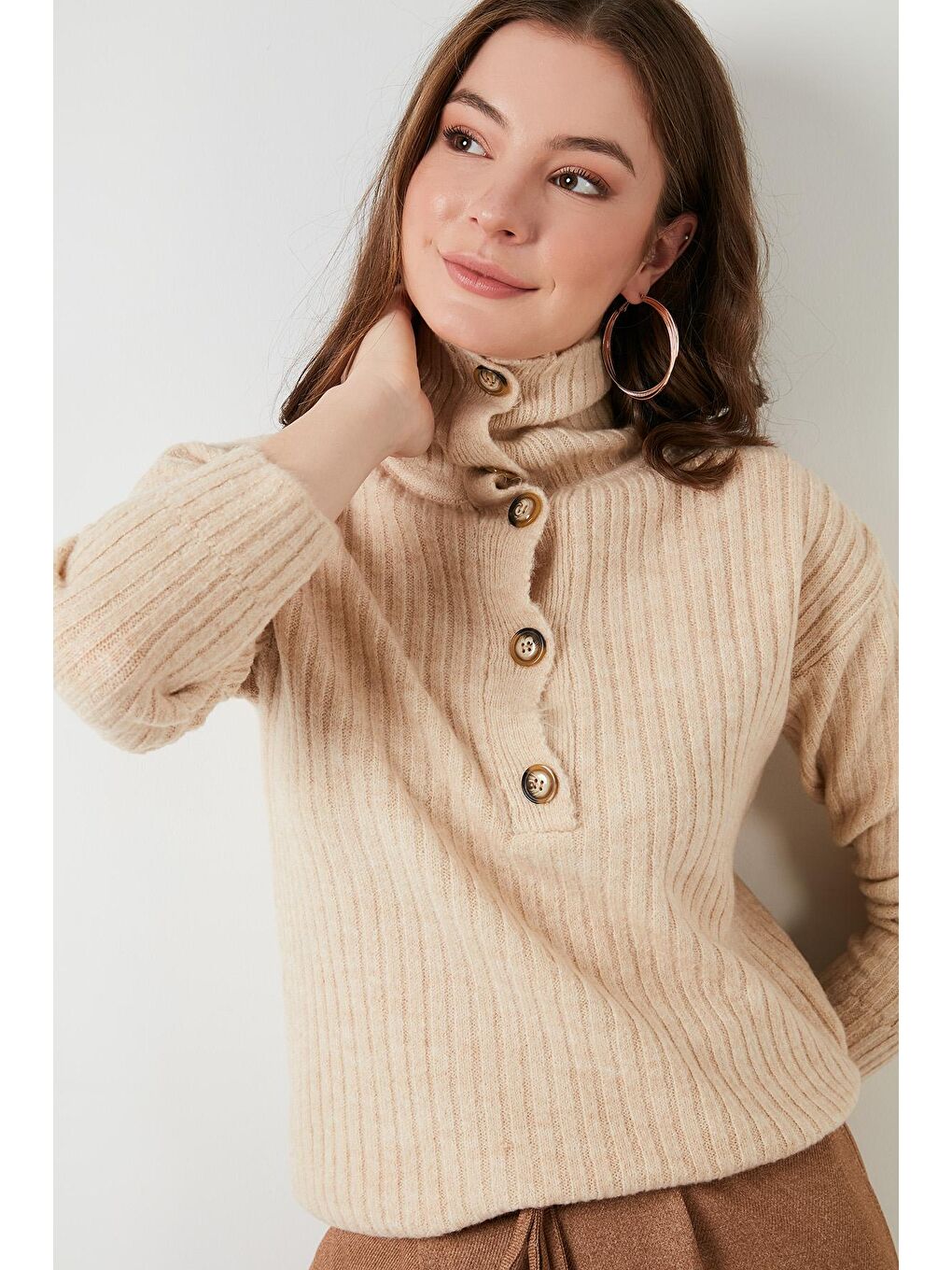 Bej Düğmeli Balıkçı Yaka Fitilli Kazak 4616020-1