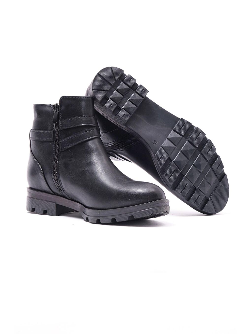 Siyah Kadın Zincir Detaylı Fermuarlı Bot 99.116-3