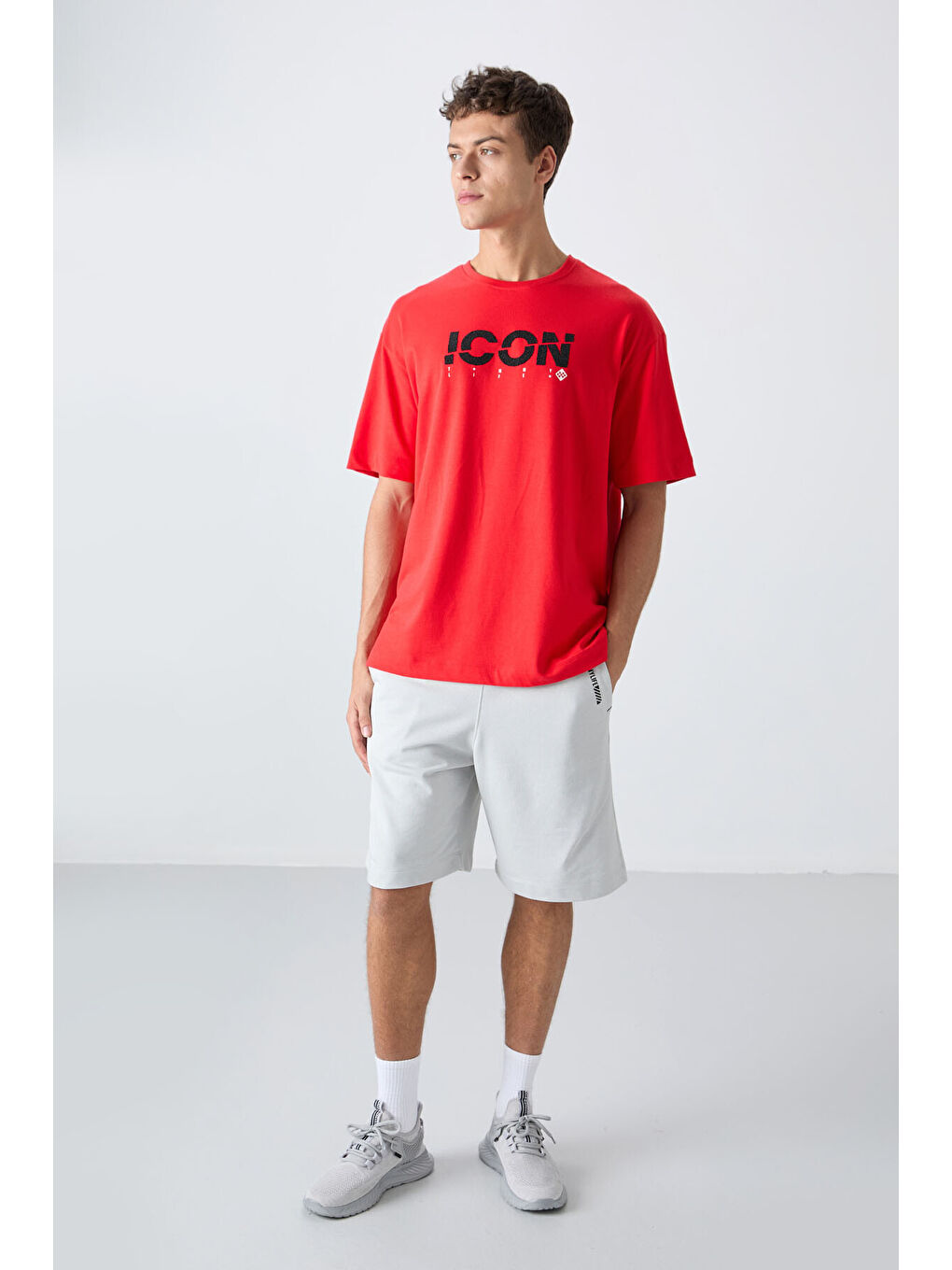 Kırmızı Pamuklu Kalın Yumuşak Dokulu Oversize Fit Baskılı Erkek Tişört - 88331-1