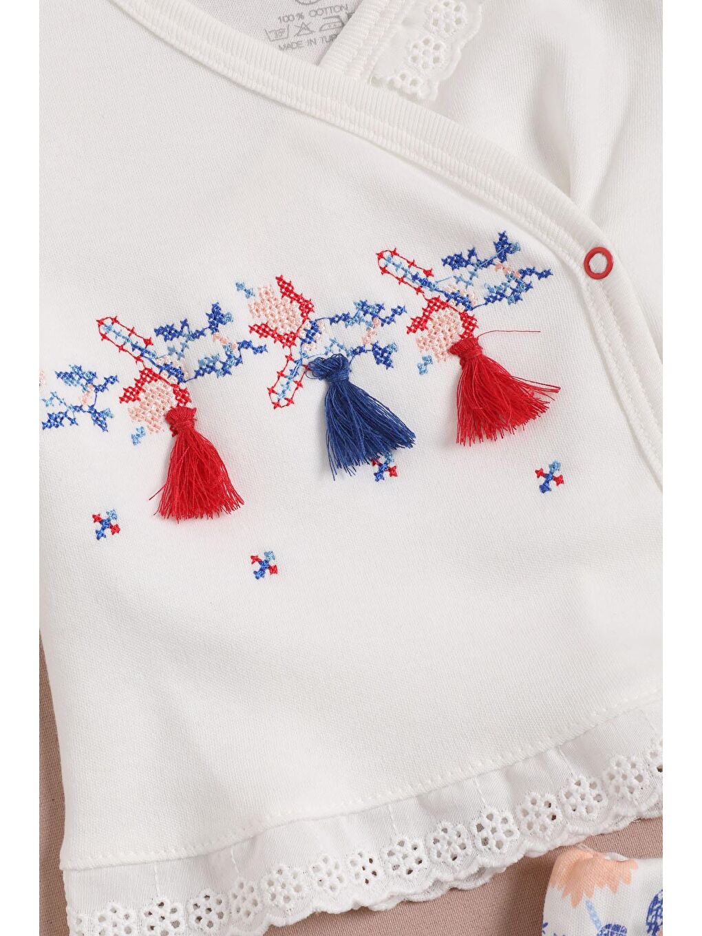 Beyaz Lalezar Desen Patikli Kız Bebek 5li Yenidoğan Zıbın Seti 16127-3