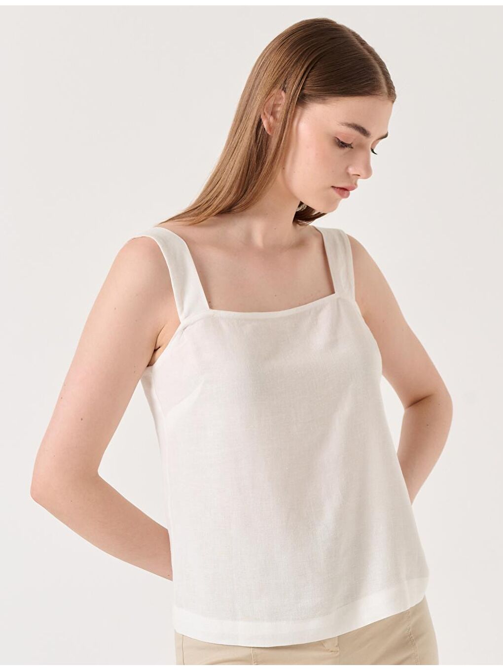 Beyaz Kolsuz Kare Yaka Keten Bluz-2