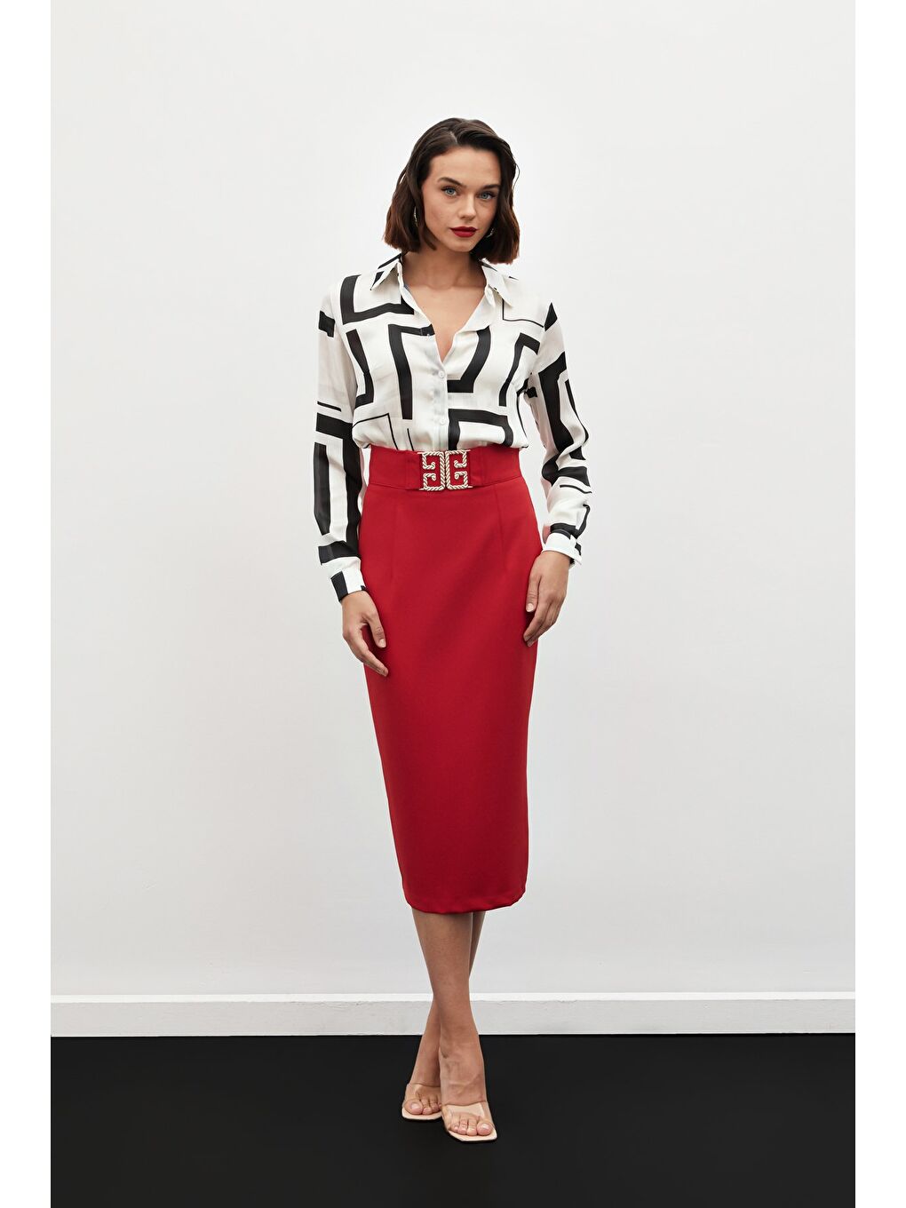 Aksesuar Detaylı Kalem Etek - Kırmızı