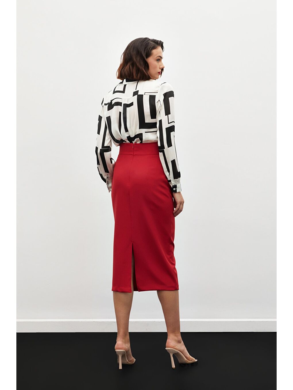 Aksesuar Detaylı Kalem Etek - Kırmızı-5