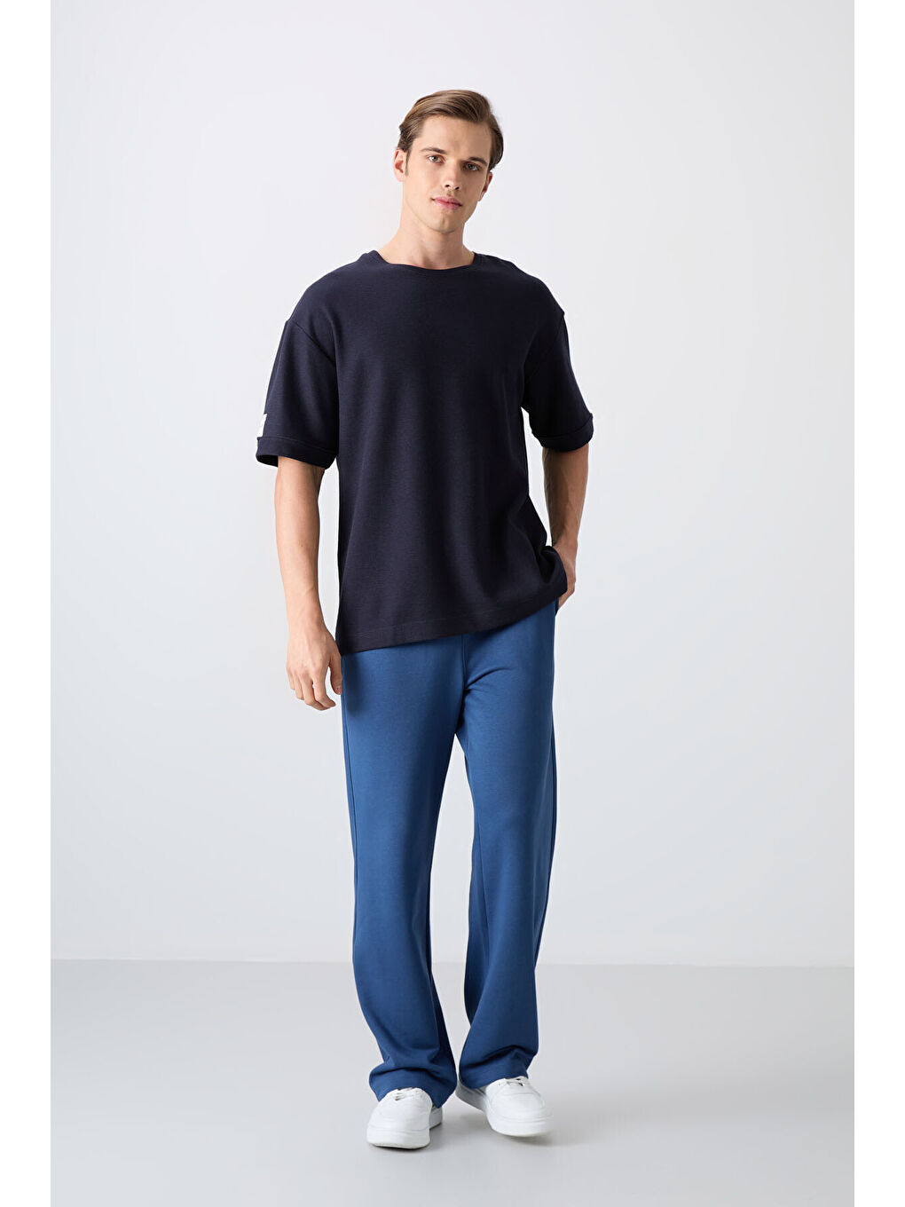 Lacivert Pamuklu Kalın Yüzeyi Dokulu Oversize Fit Basic Erkek Tişört - 88339-1