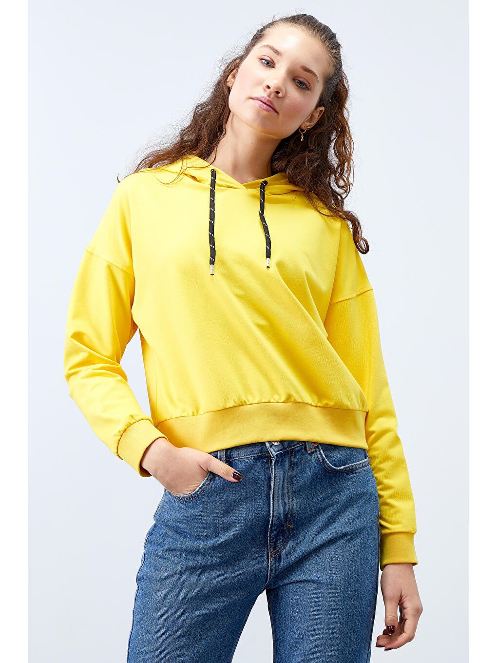 Sarı Uzun Kol Rahat Form Kapüşonlu Kadın Sweatshirt - 97115-4