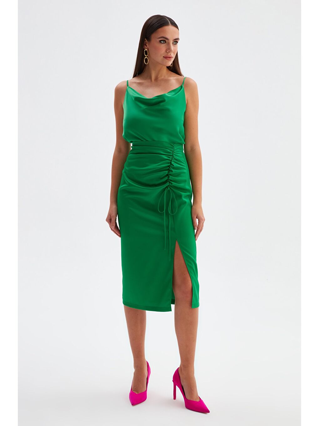 Yeşil Büzgü Detaylı Saten Etek - Zümrüt