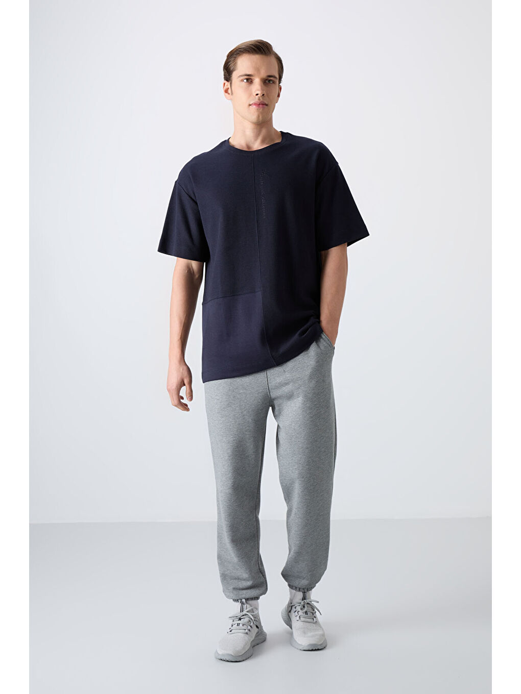 Lacivert Pamuklu Kalın Yüzeyi Dokulu Oversize Fit Basic Erkek Tişört - 88337-1