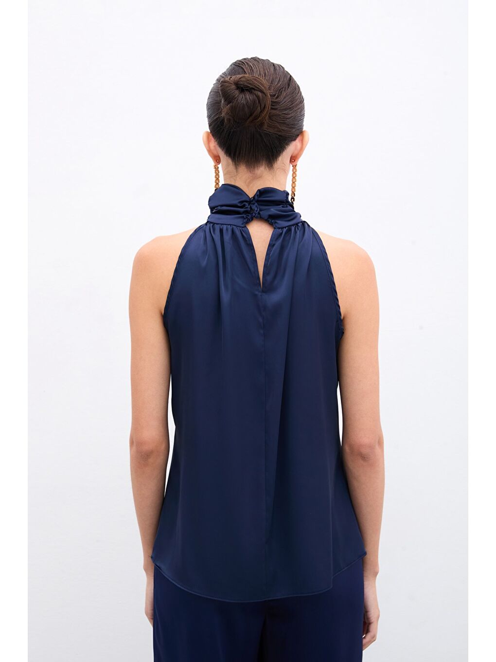 Boğazlı Kolsuz Bluz - Lacivert-4