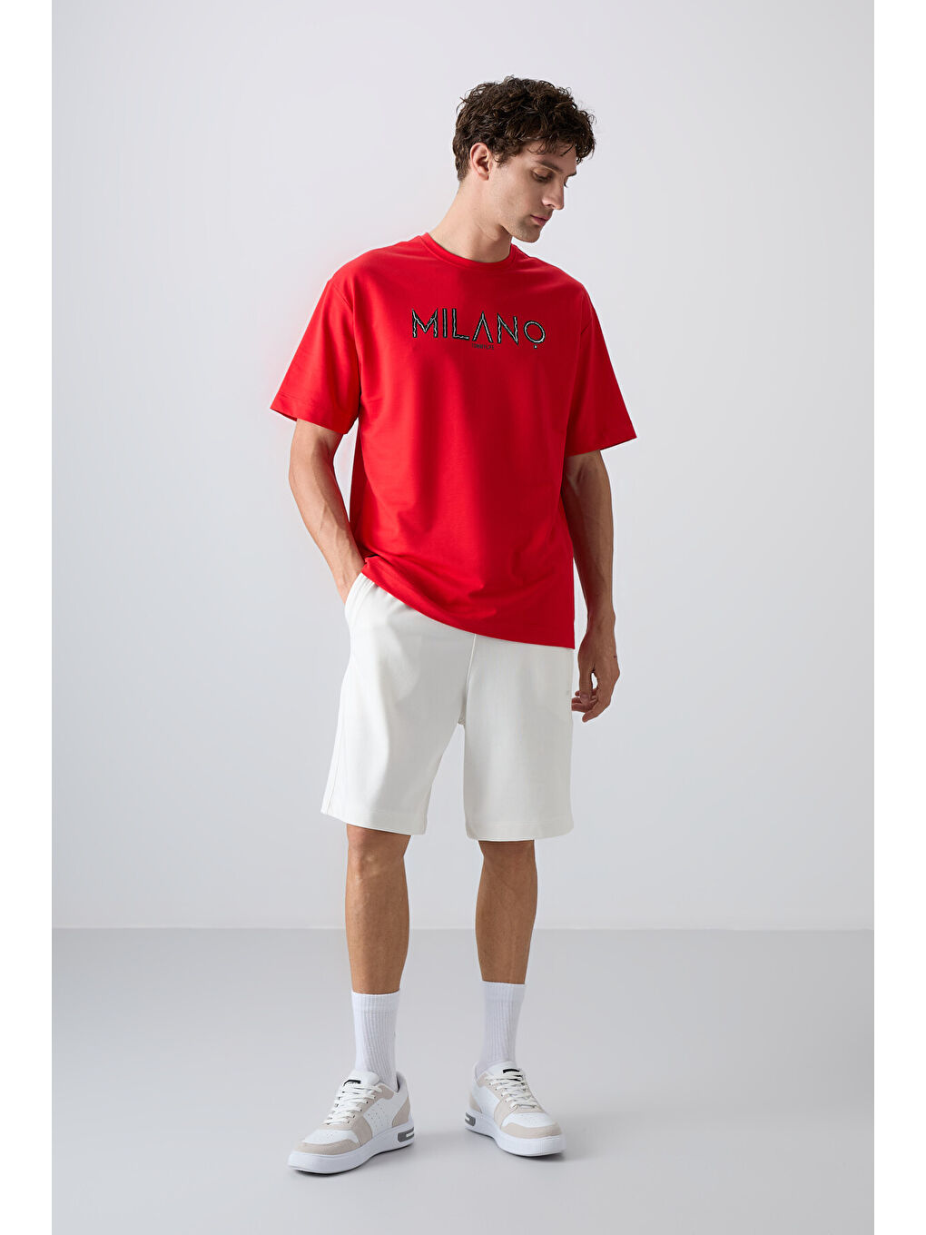 Kırmızı Fiesta Pamuklu Kalın Yumuşak Dokulu Oversize Fit Baskılı Erkek Tişört - 88345-2