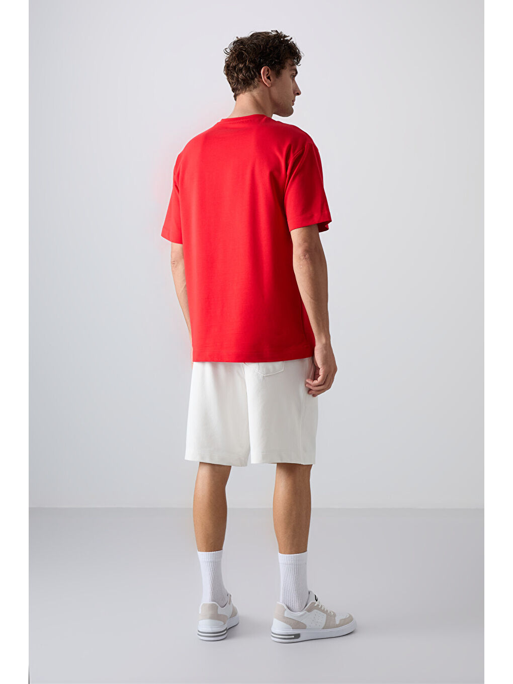 Kırmızı Fiesta Pamuklu Kalın Yumuşak Dokulu Oversize Fit Baskılı Erkek Tişört - 88345-4