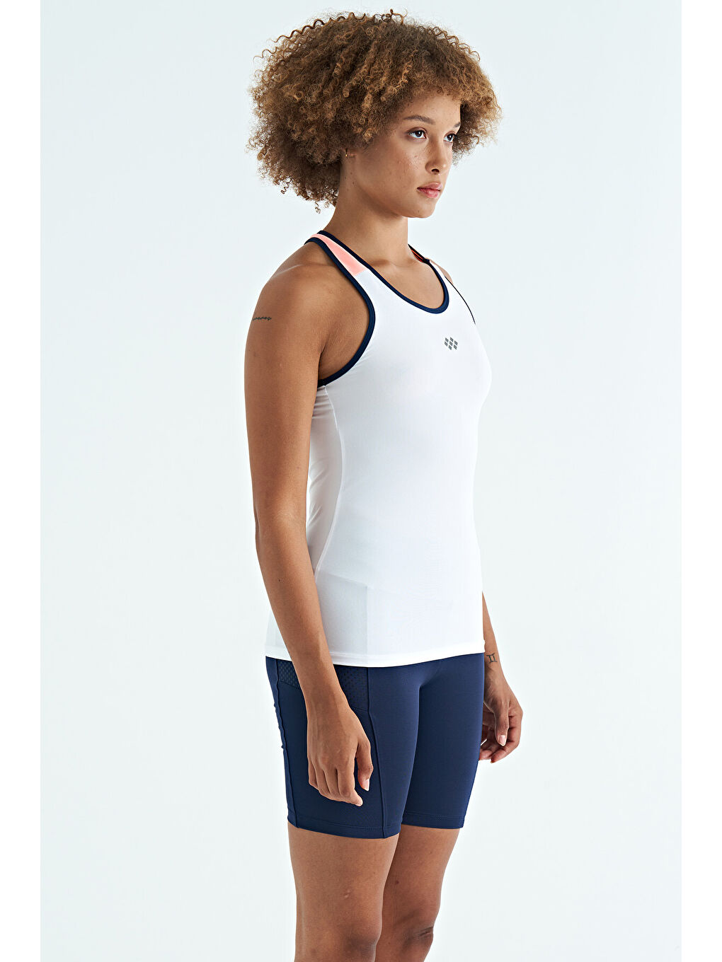 Beyaz Sırt Detaylı Baskılı Standart Kalıp Kadın Atlet - 97269-6