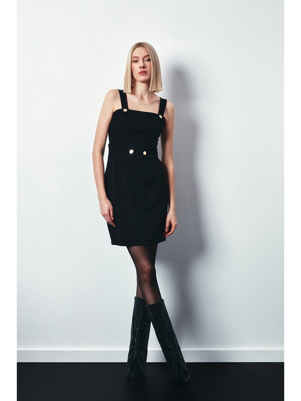 Çıt Aksesuarlı Mini Etek - Siyah-1