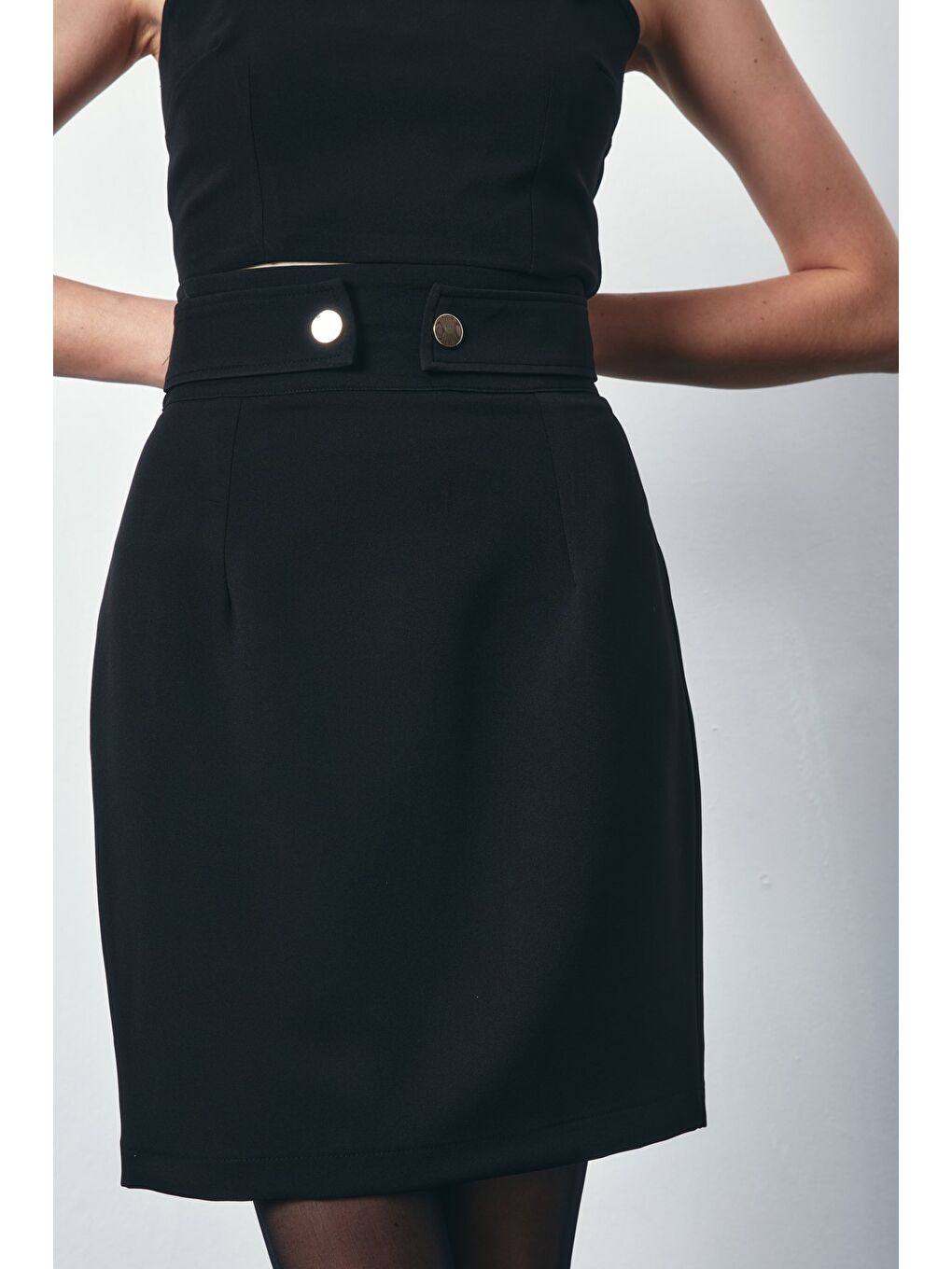 Çıt Aksesuarlı Mini Etek - Siyah-2