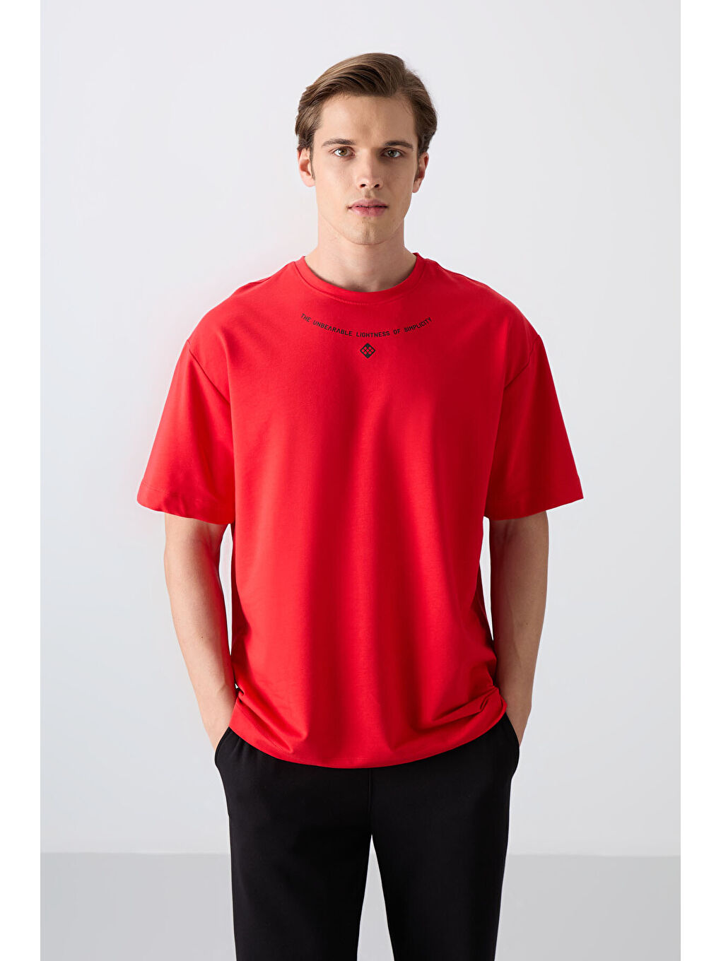 Kırmızı Fiesta Pamuklu Kalın Yumuşak Dokulu Oversize Fit Baskılı Erkek Tişört - 88343-3
