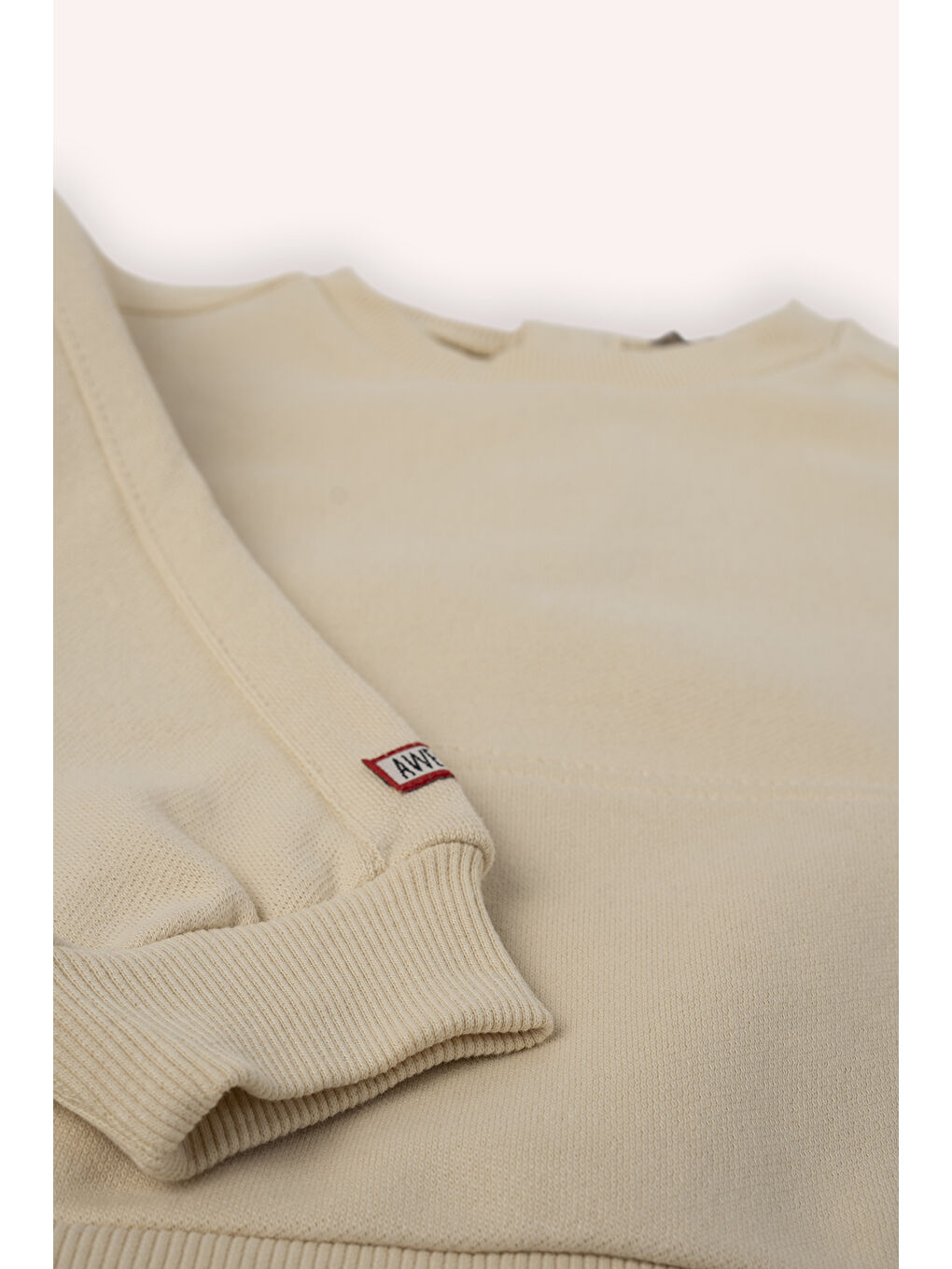 Erkek Bebek Bisiklet Yaka Cep Detaylı Bej Sweatshirt-1