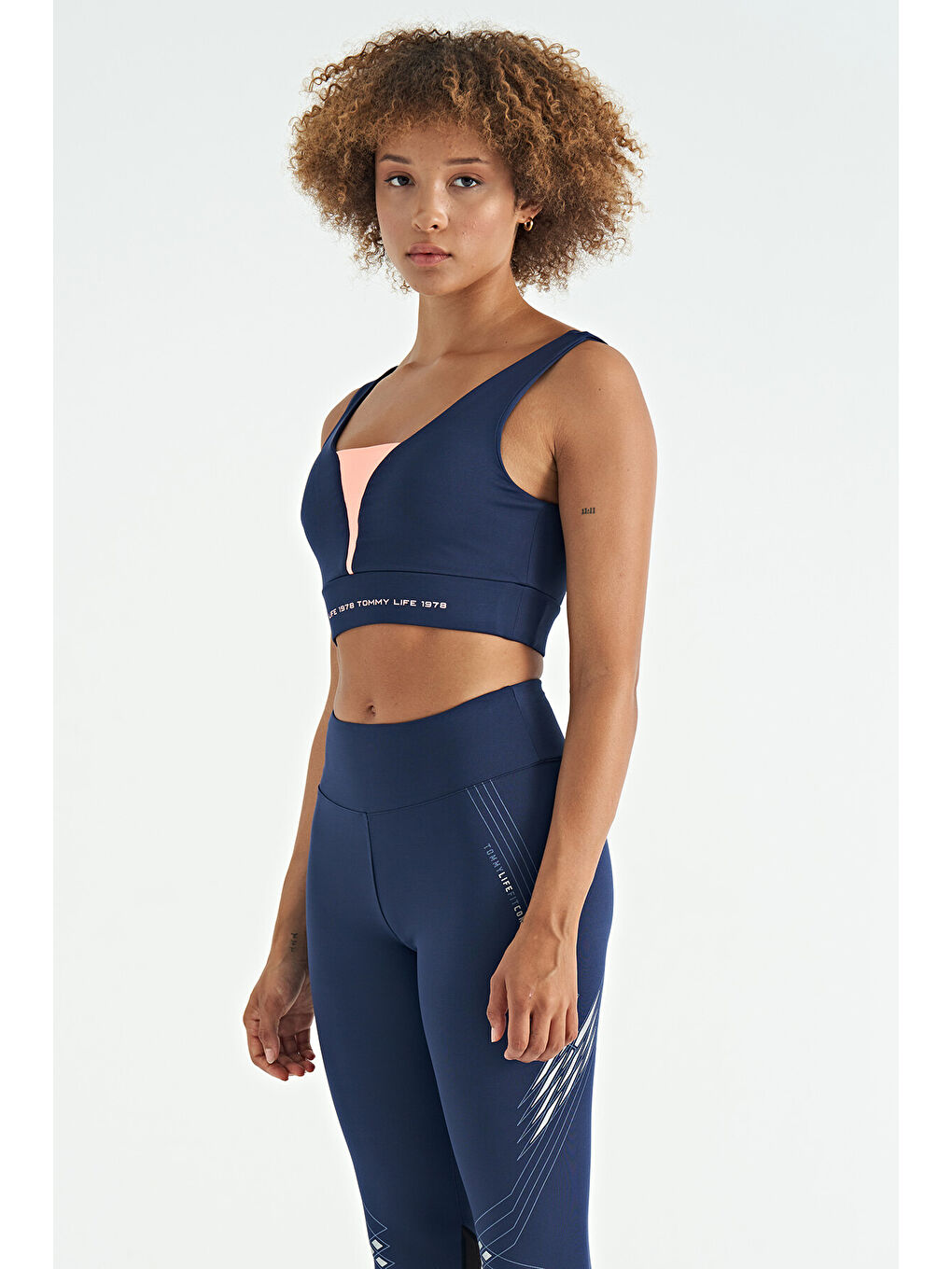 İndigo Yazı Baskılı Renk Bloklu Dar Kalıp Dalgıç Kumaş Kadın Büstiyer - 97271-4