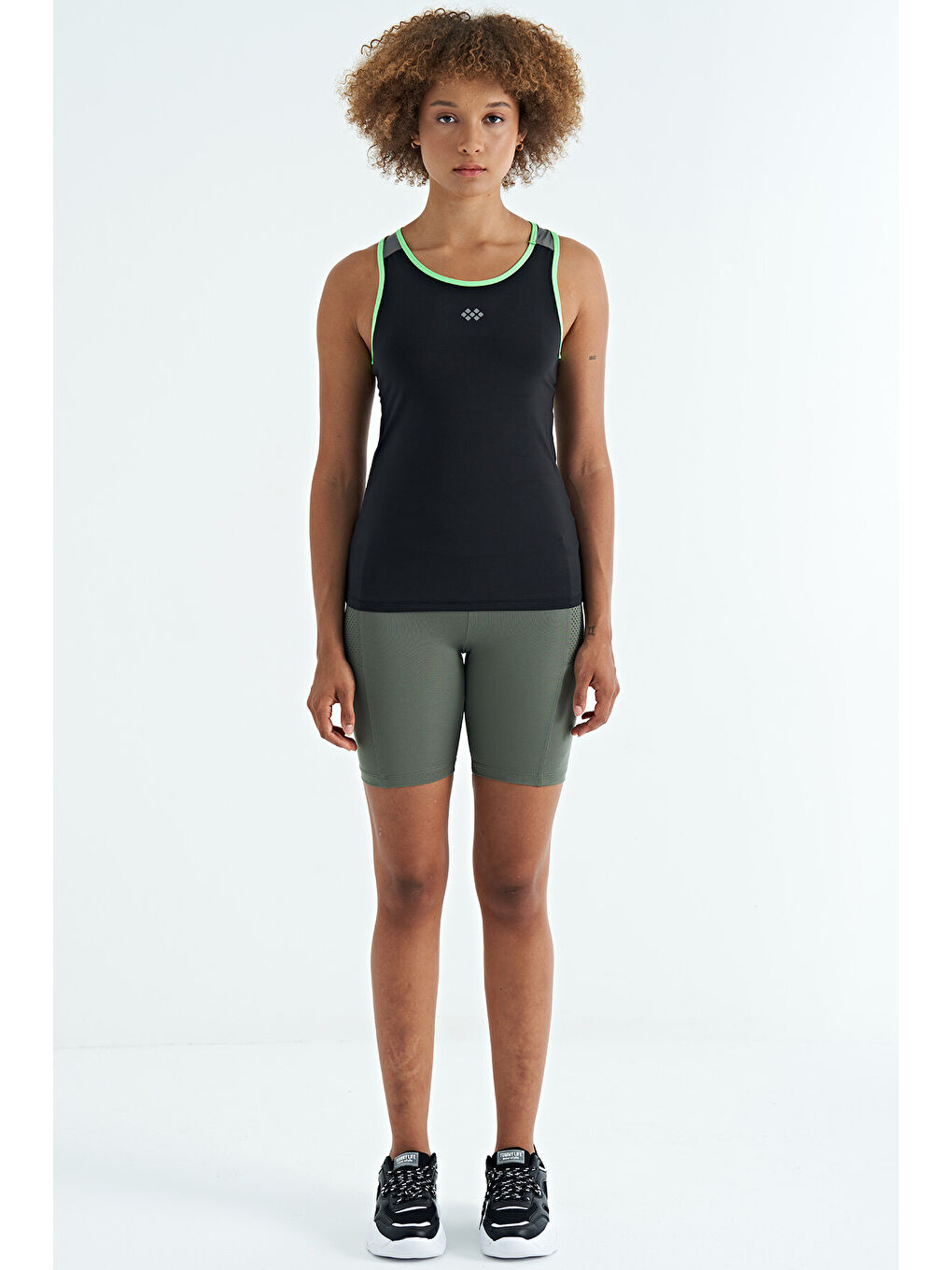 Siyah Sırt Detaylı Baskılı Standart Kalıp Kadın Atlet - 97269-4