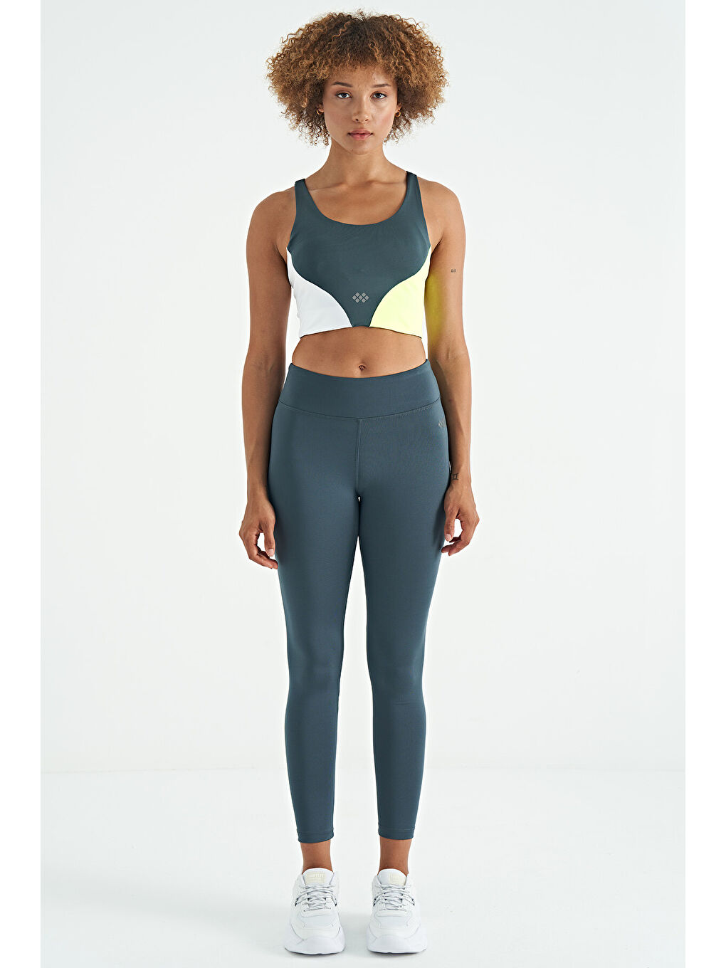 Orman Yeşili Logo Baskılı Renk Bloklu Sırt Çapraz Detaylı Dalgıç Kumaş Kadın Büstiyer - 97260-1