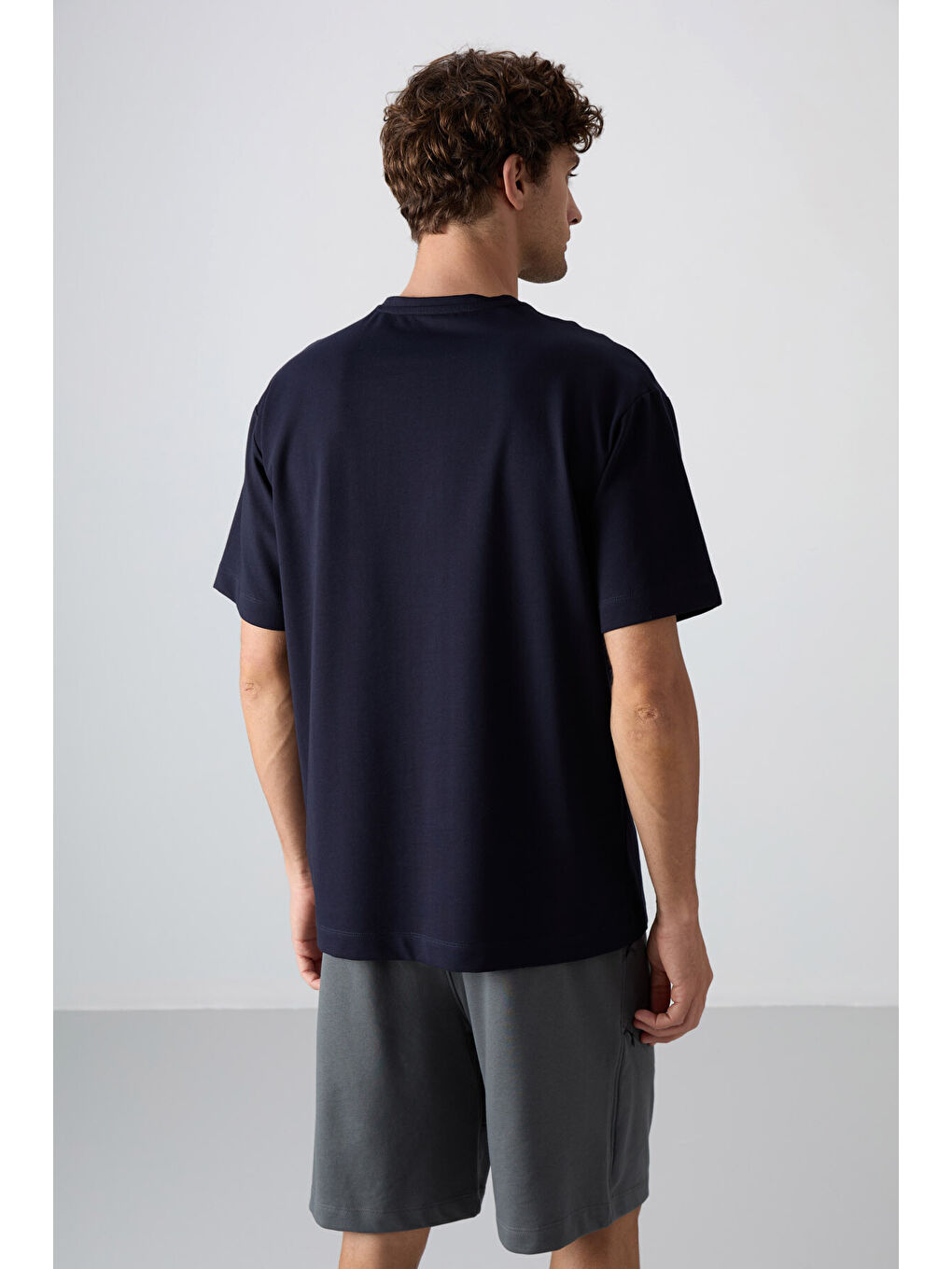 Lacivert Pamuklu Kalın Yumuşak Dokulu Oversize Fit Baskılı Erkek Tişört - 88343-4