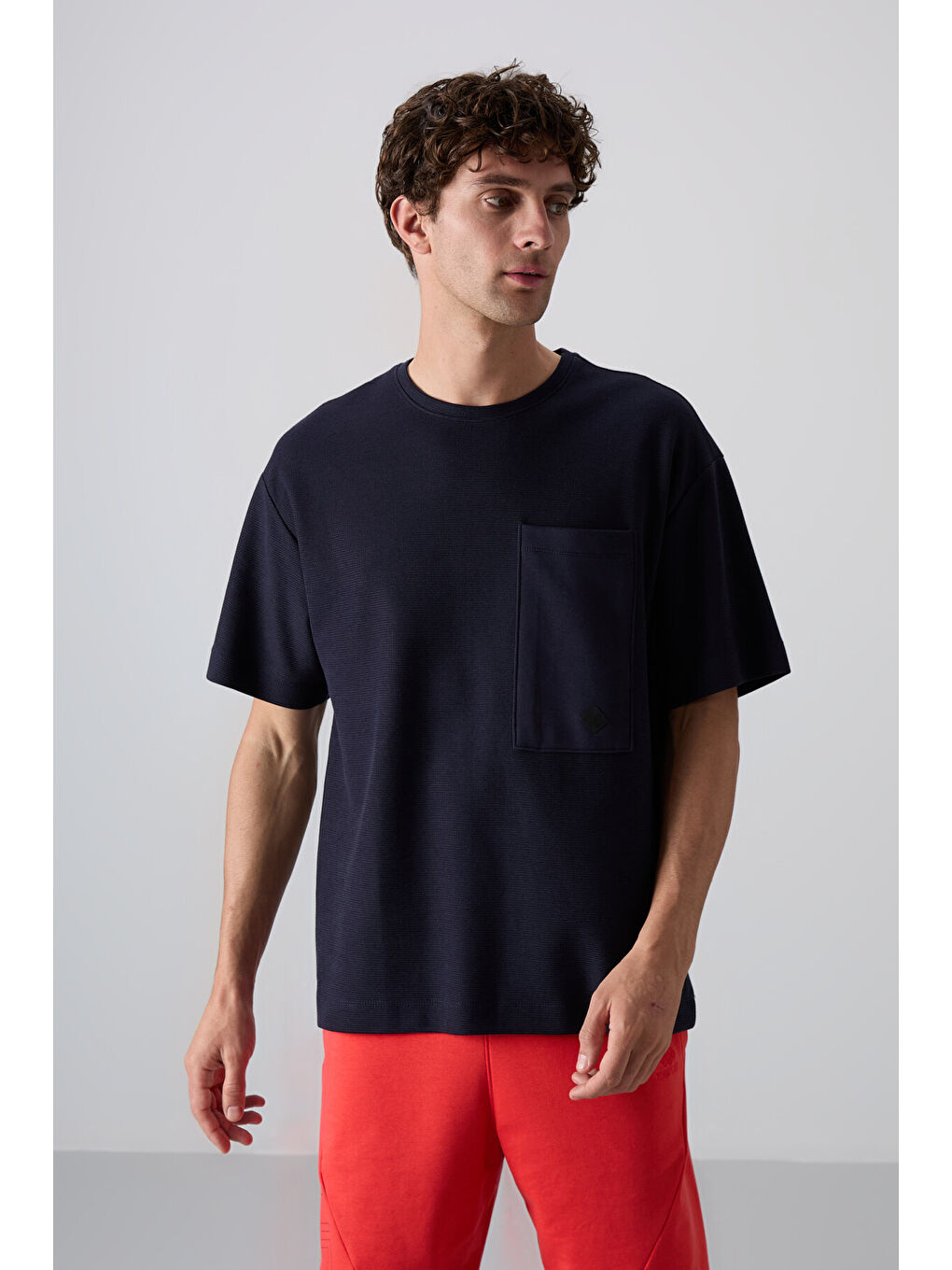 Lacivert Pamuklu Kalın Yüzeyi Dokulu Oversize Fit Basic Erkek Tişört - 88341-1