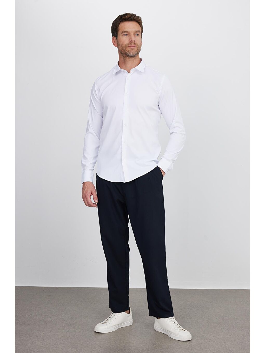 Slim Fit Uzun Kollu Elastanlı Düz Stretch Beyaz Erkek Gömlek-3