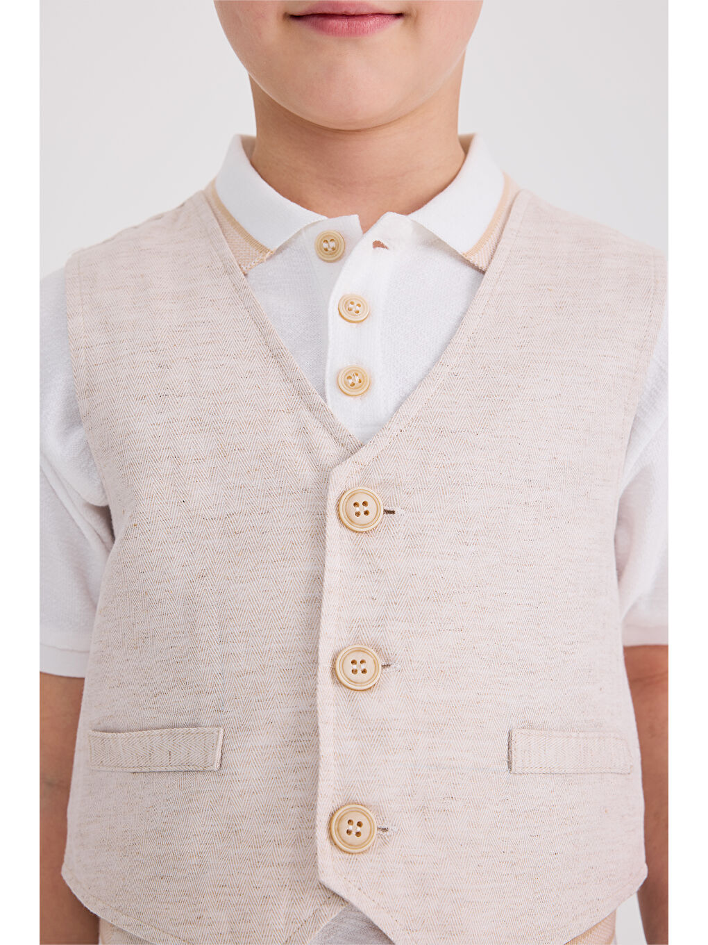 Erkek Çocuk Desenli Bej Yelek-1