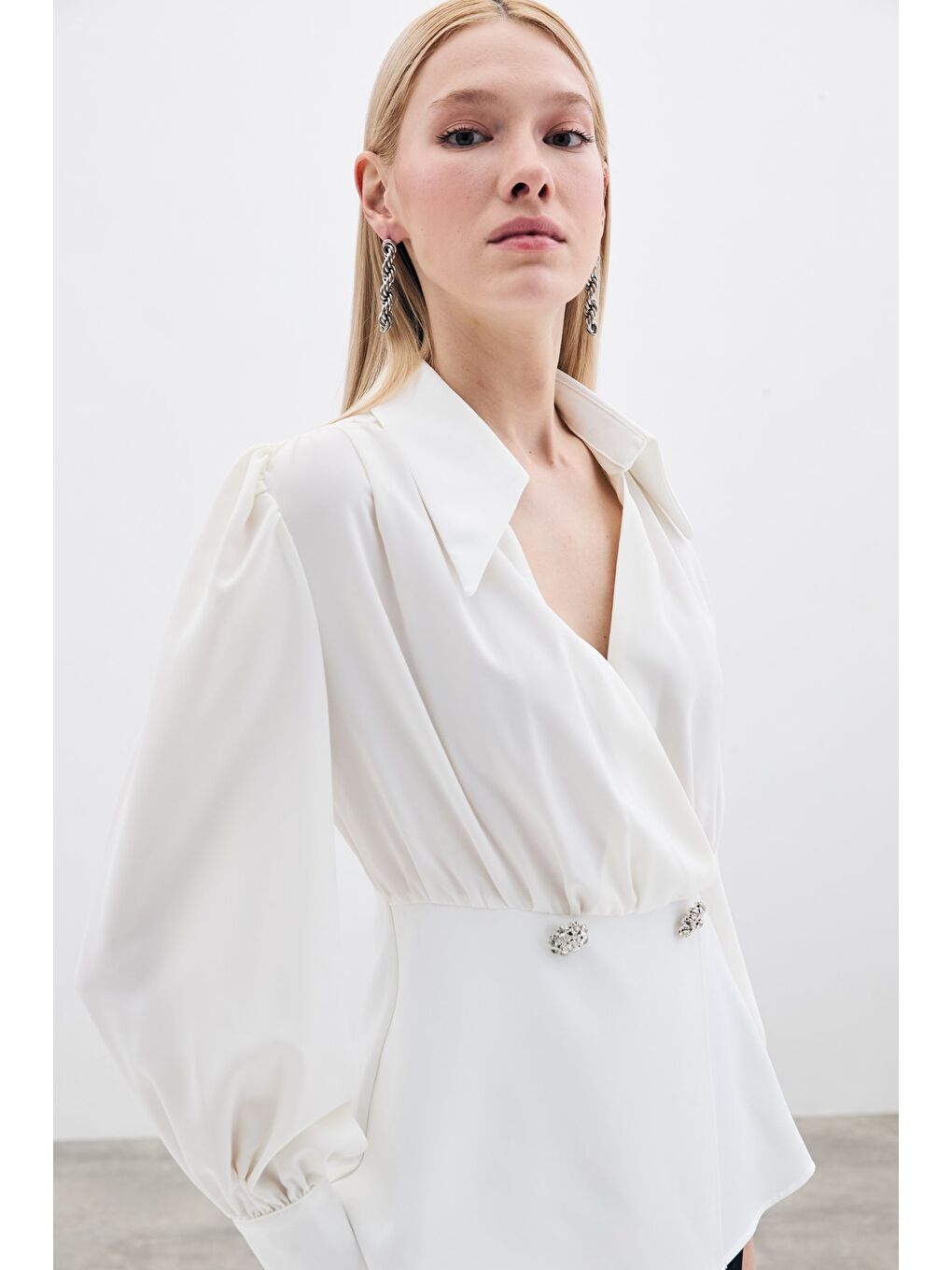 Gömlek Yakalı Bluz - Ekru-5