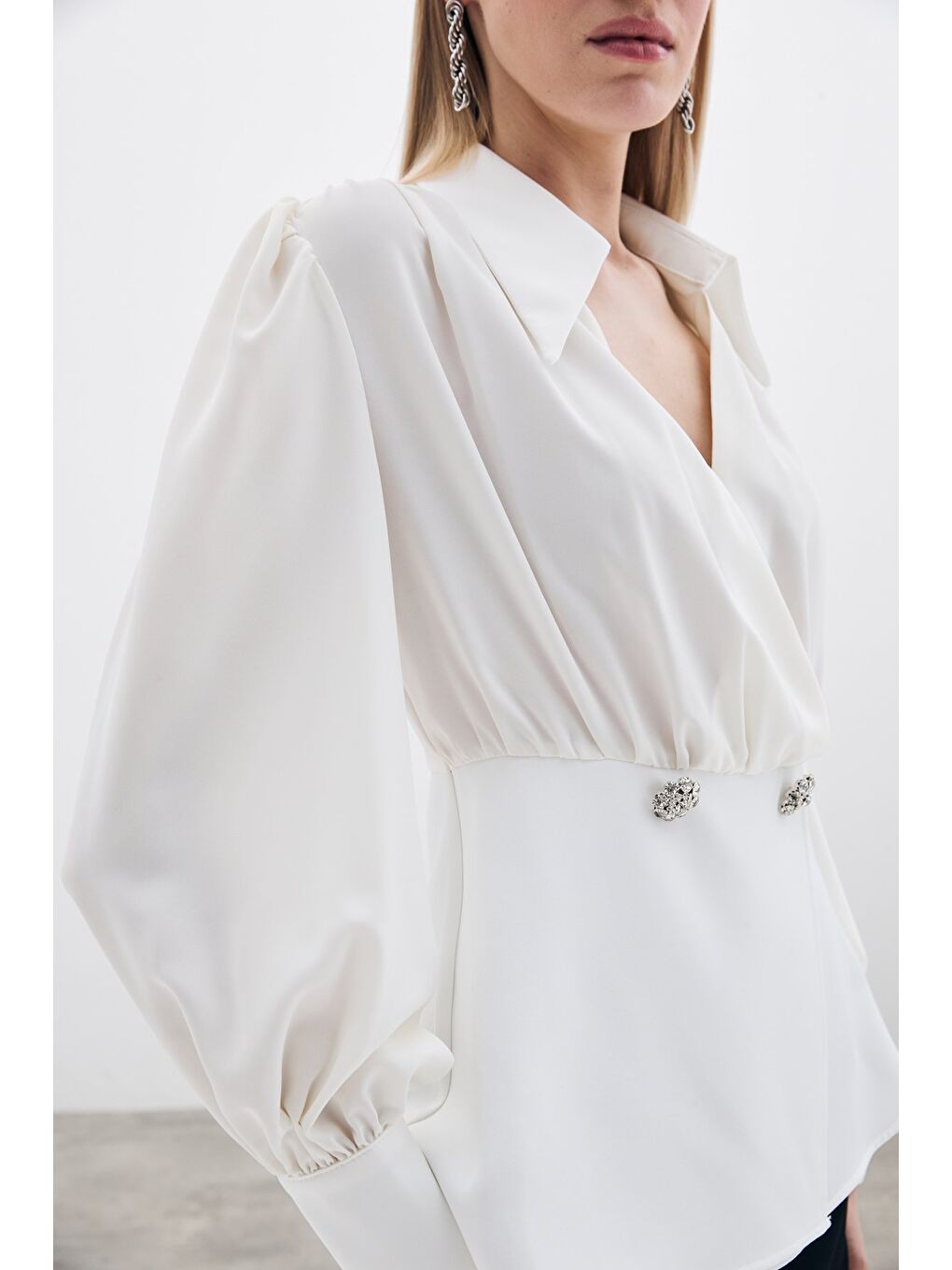 Gömlek Yakalı Bluz - Ekru-6