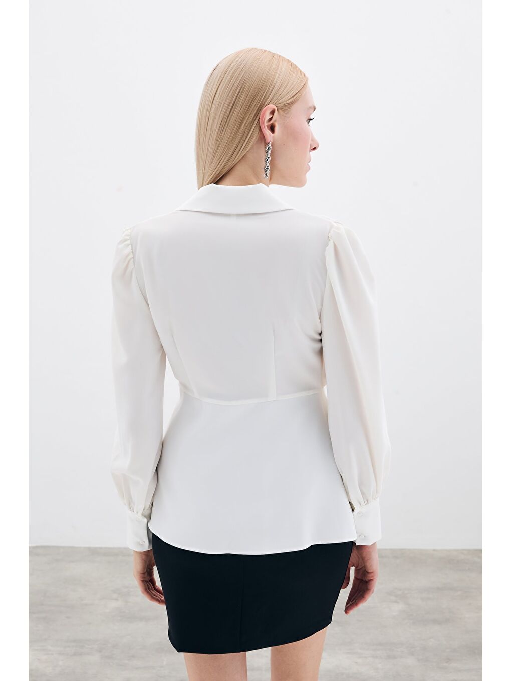 Gömlek Yakalı Bluz - Ekru-7