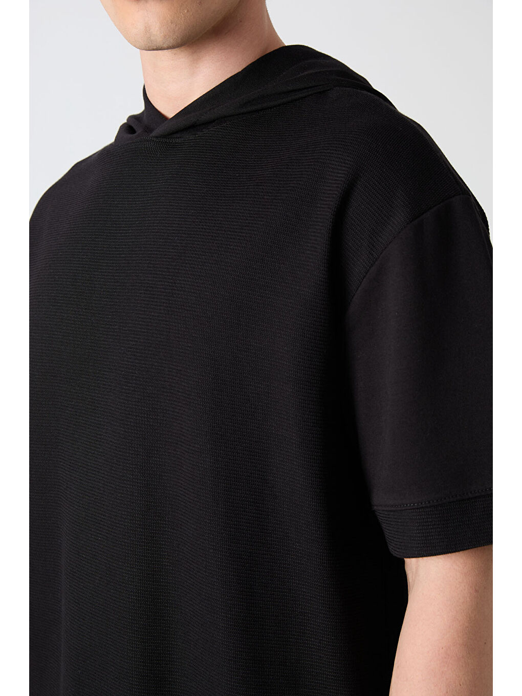 Siyah Pamuklu Kalın Yüzeyi Dokulu Oversize Fit Basic Erkek Tişört - 88335-2