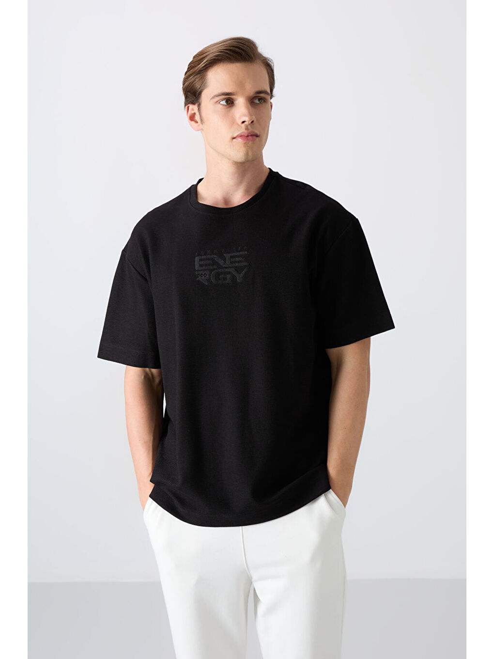 Siyah Pamuklu Kalın Yüzeyi Dokulu Oversize Fit Baskılı Erkek Tişört - 88336