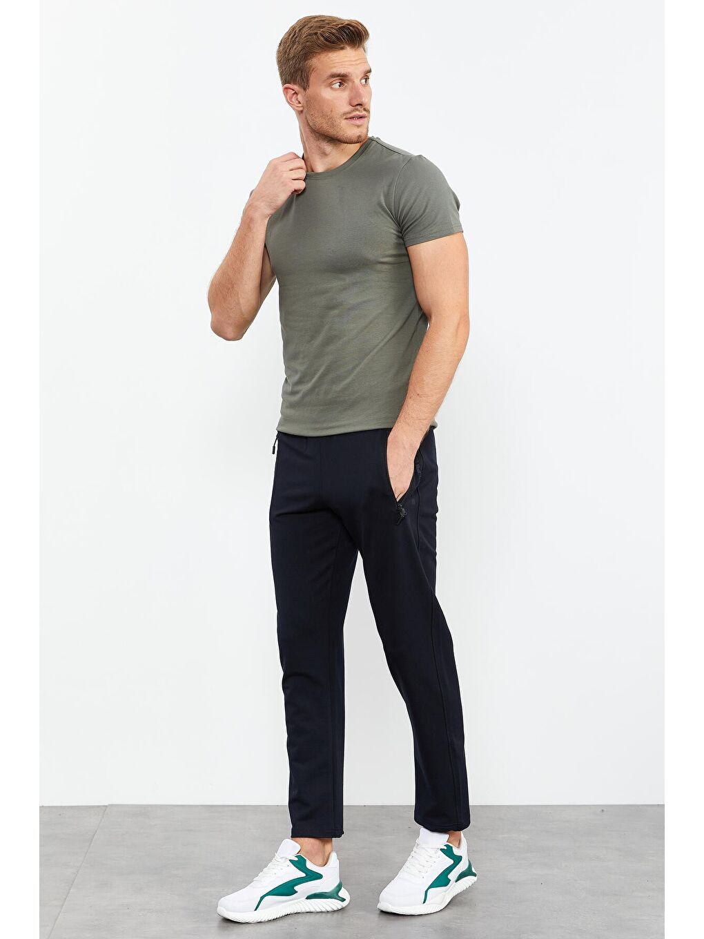 Lacivert Fermuar Cepli Yazı Detaylı Standart Kalıp Klasik Paça Erkek Eşofman Alt - 84744-4