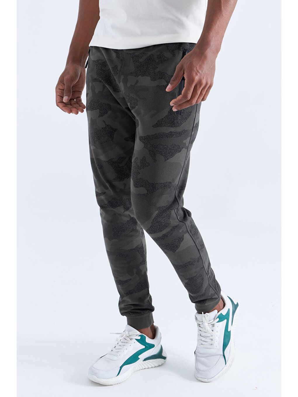 Haki Kamuflaj Desenli Dar Kalıp  Erkek Jogger Eşofman Altı- 84754-1