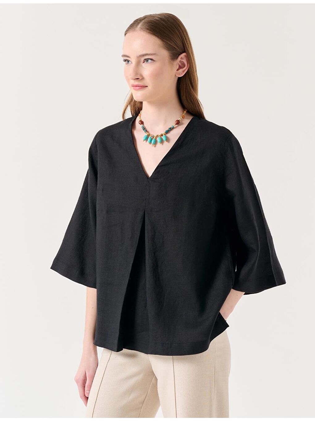 Siyah V Yaka Truvakar Kol Keten Bluz