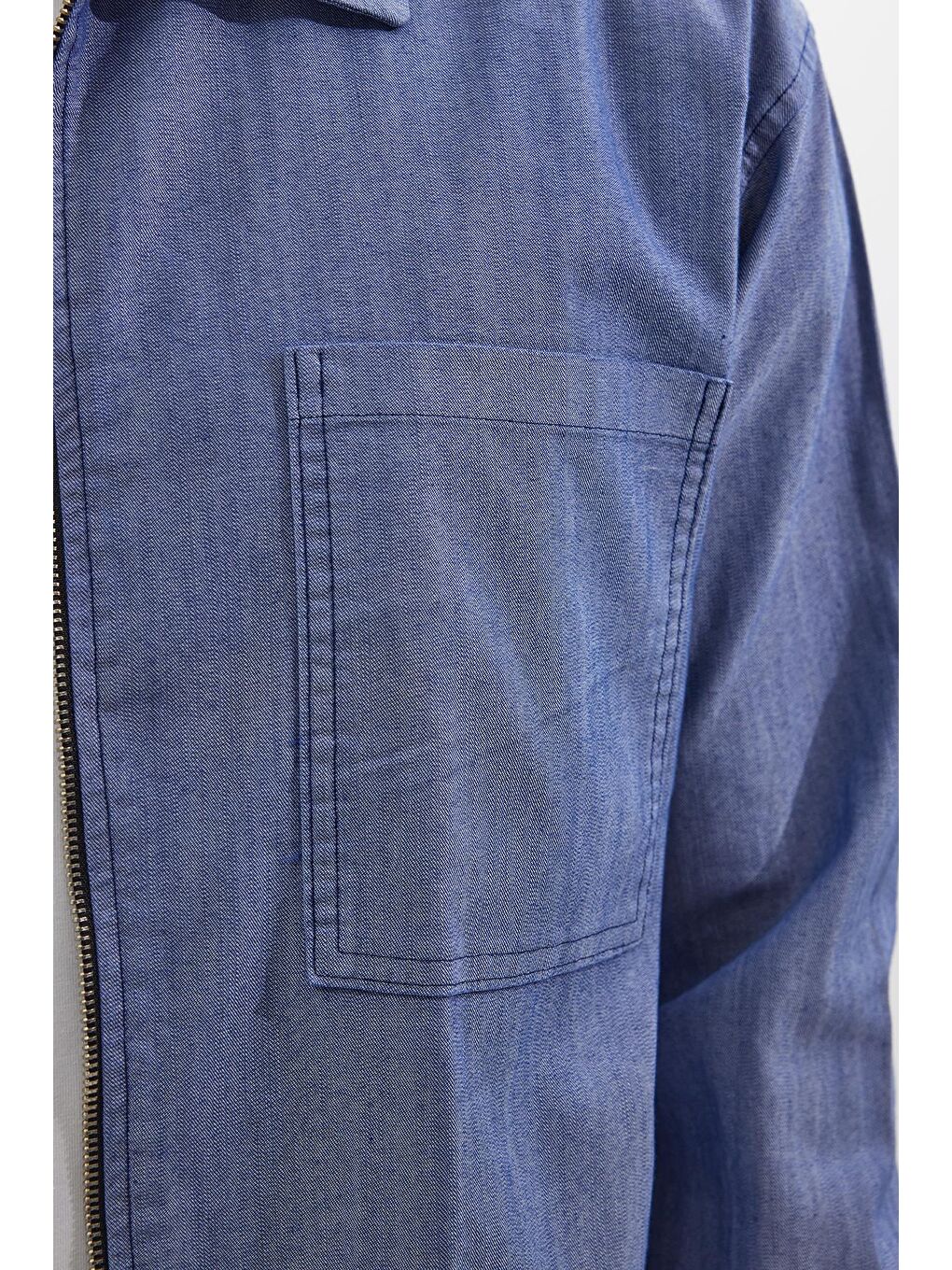 Relax Fit Uzun Kollu Denim Jean Parça Boyalı Çift Cep Fermuarlı Mavi Gömlek-2