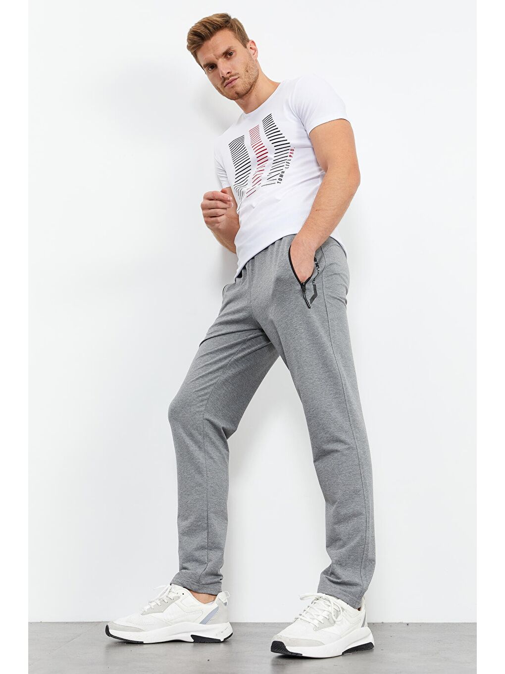 Gri Melanj Fermuar Cepli Yazı Detaylı Standart Kalıp Klasik Paça Erkek Eşofman Alt - 84744-4