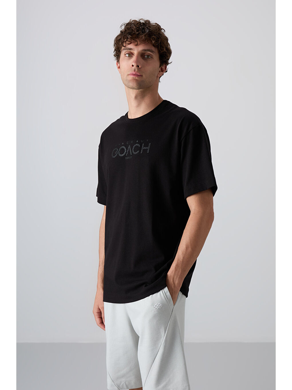 Siyah Pamuklu Kalın Yumuşak Dokulu Oversize Fit Baskılı Erkek Tişört - 88329-1