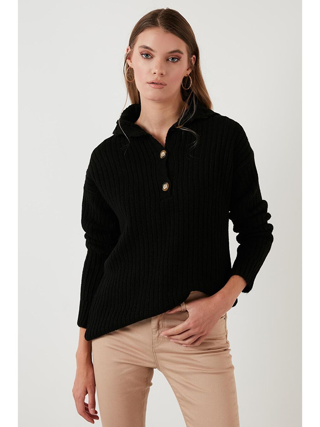 Siyah Düğmeli Balıkçı Yaka Fitilli Kazak 4616020-1