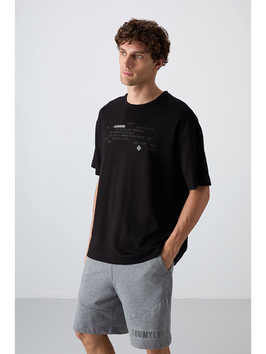 Siyah Pamuklu Kalın Yumuşak Dokulu Oversize Fit Baskılı Erkek Tişört - 88326-2