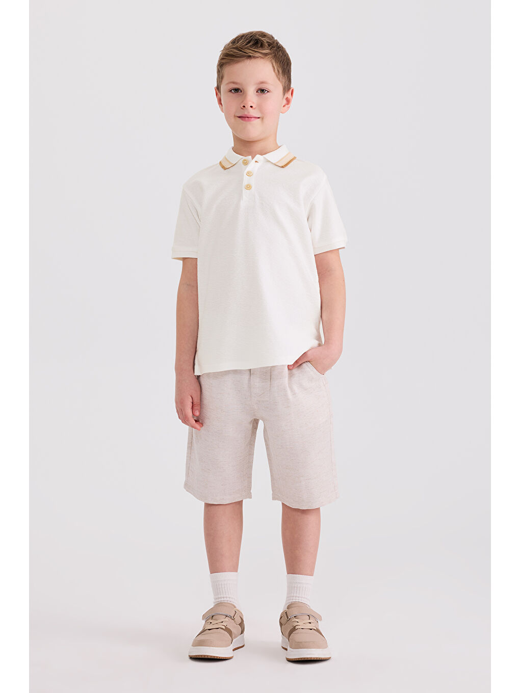 Erkek Çocuk Kısa Kollu Beyaz Tişört