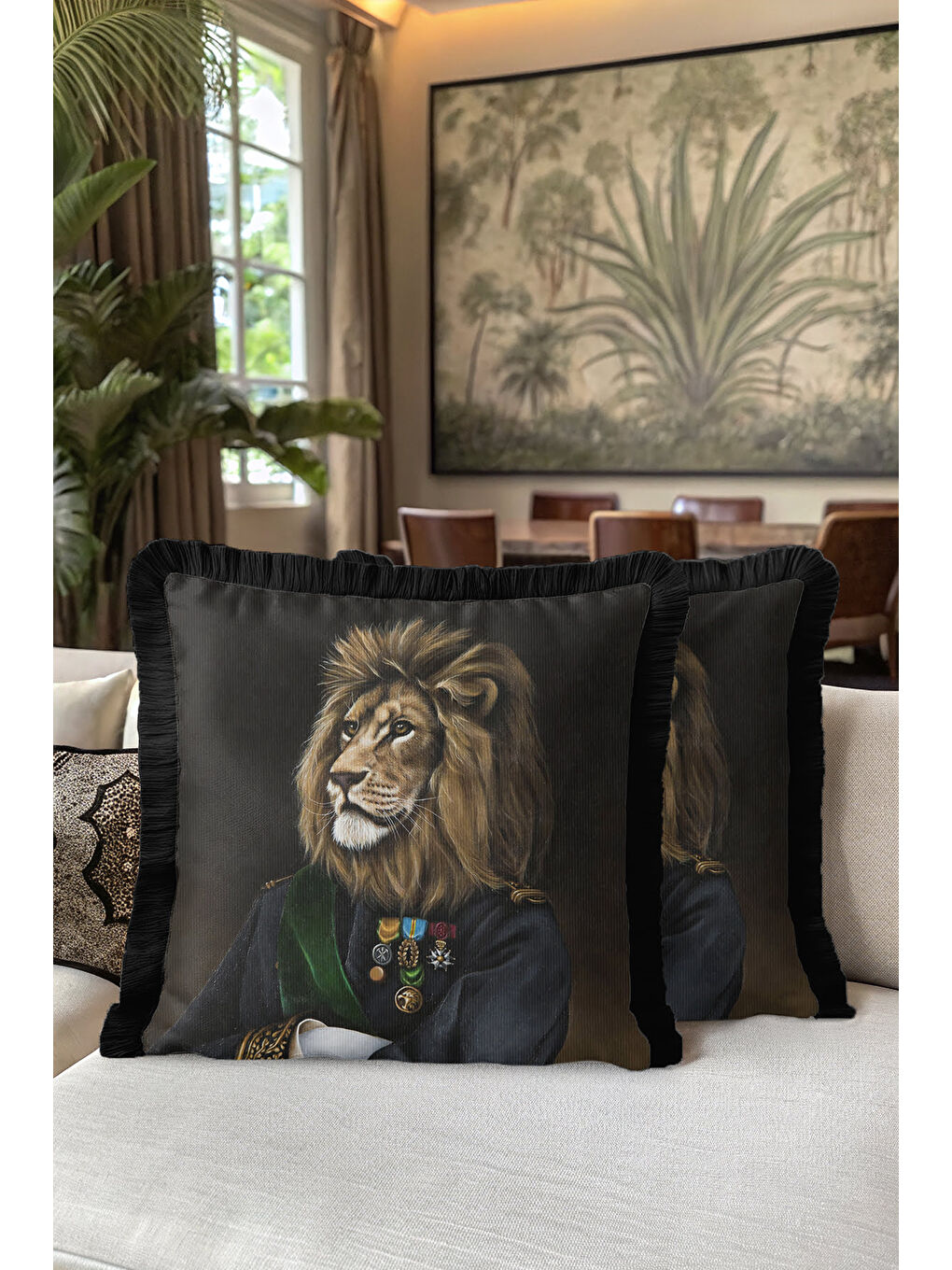 Karışık Asil Portre Saçaklı Yastık Kılıfı - Kral Aslan Bohem Siyah Altın Renkli Püsküllü Kırlent Kılıfı-5